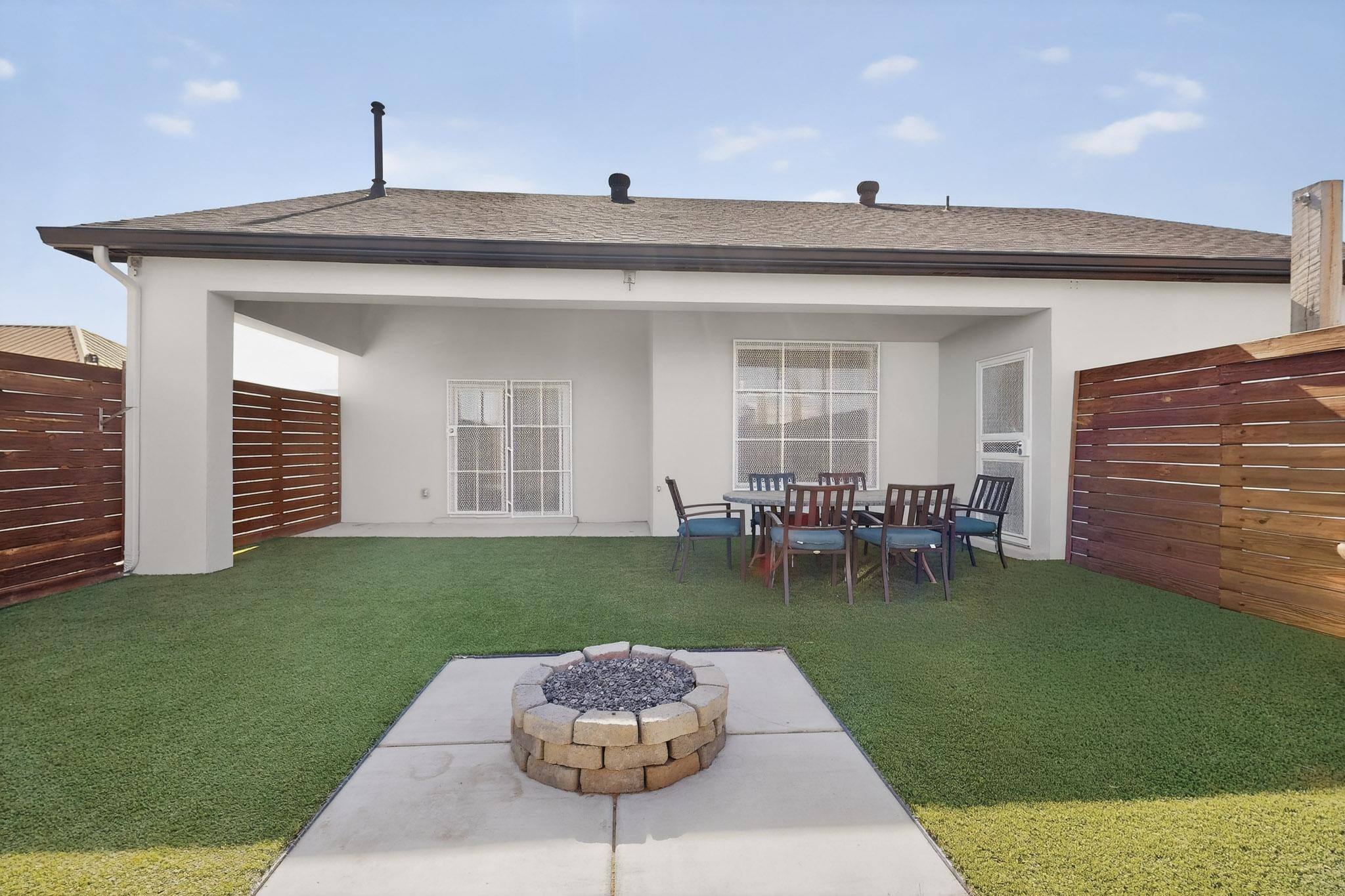 2161 Monterrey Road NE