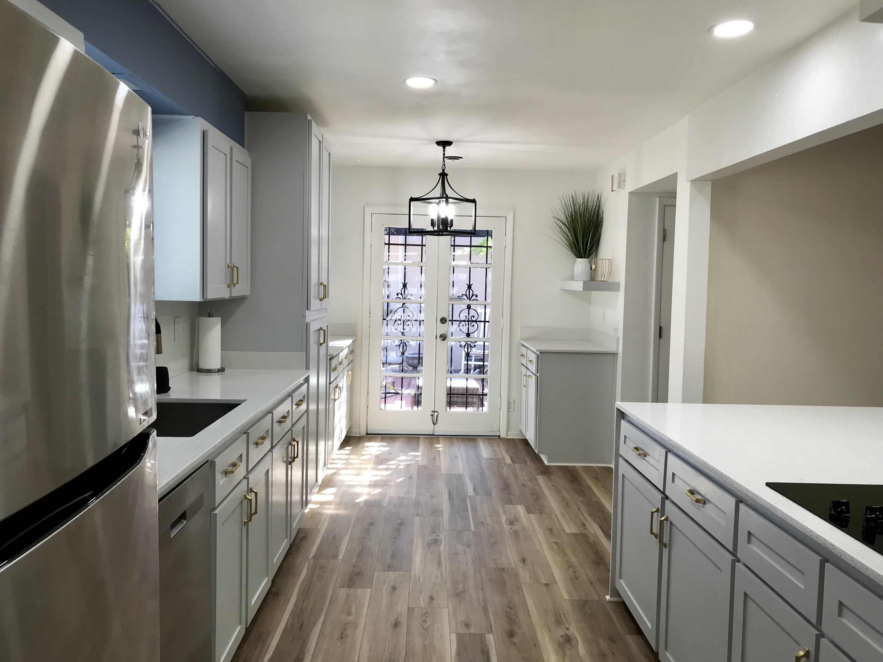 4301 Andrew Drive NE