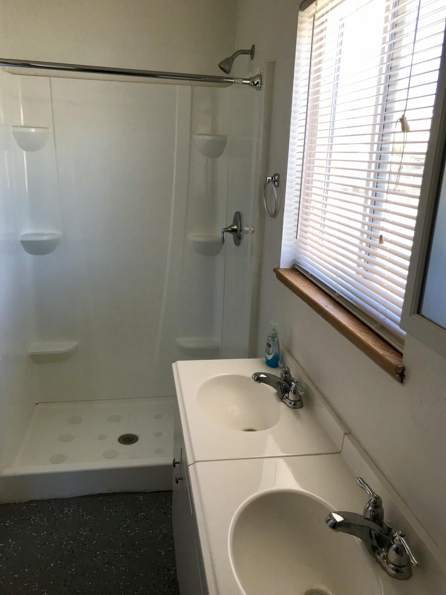 4301 Andrew Drive NE