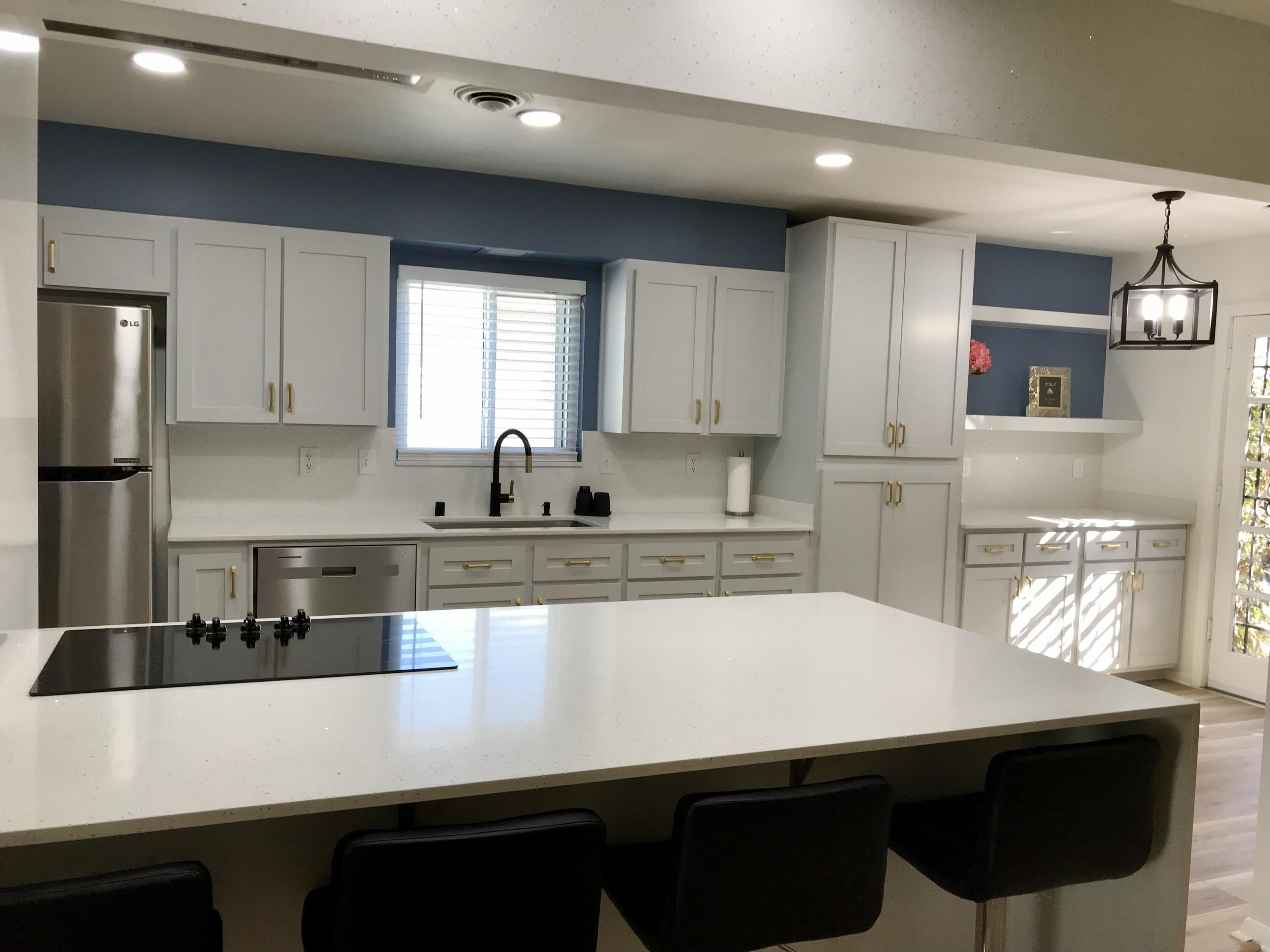 4301 Andrew Drive NE