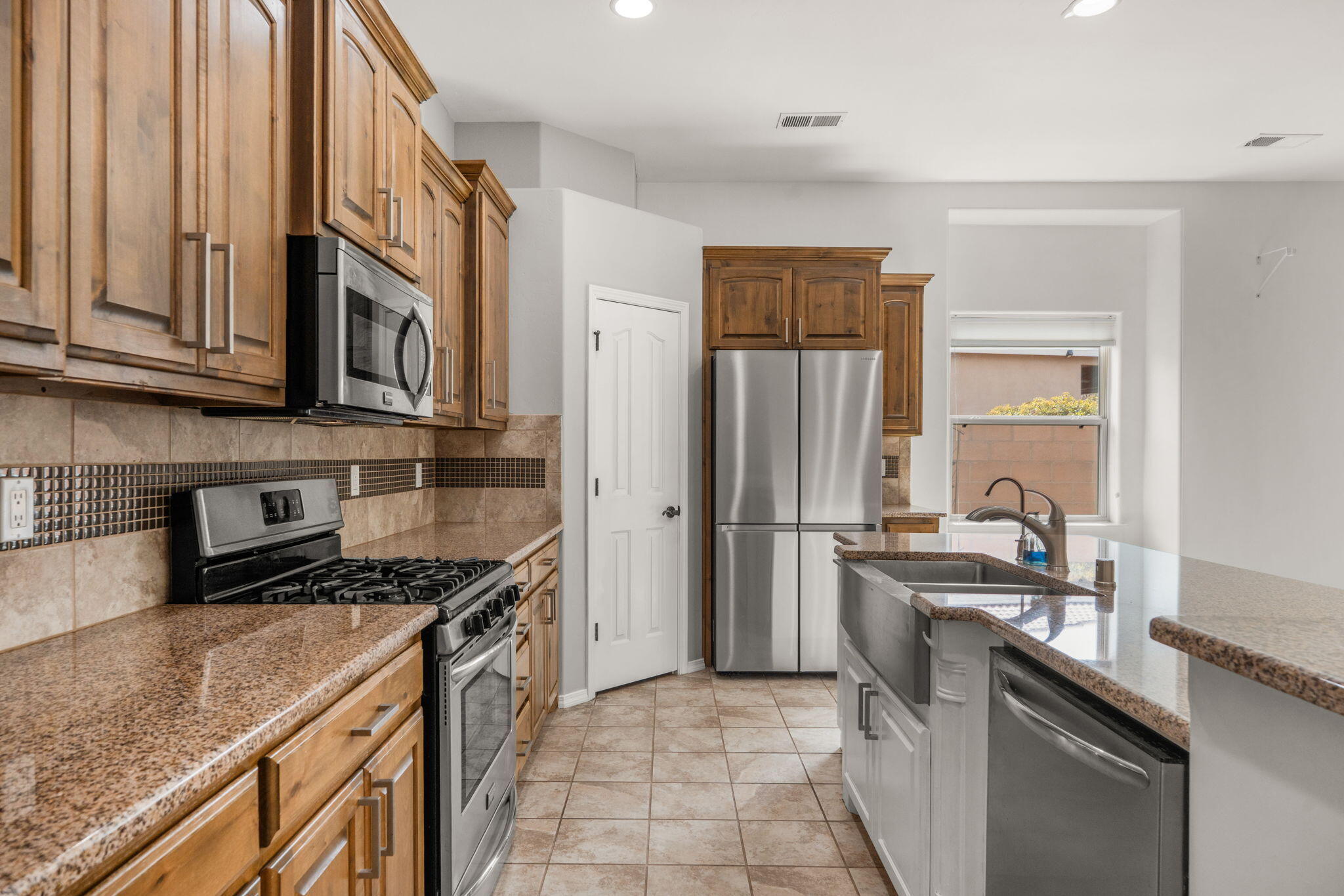 935 Palo Alto Court