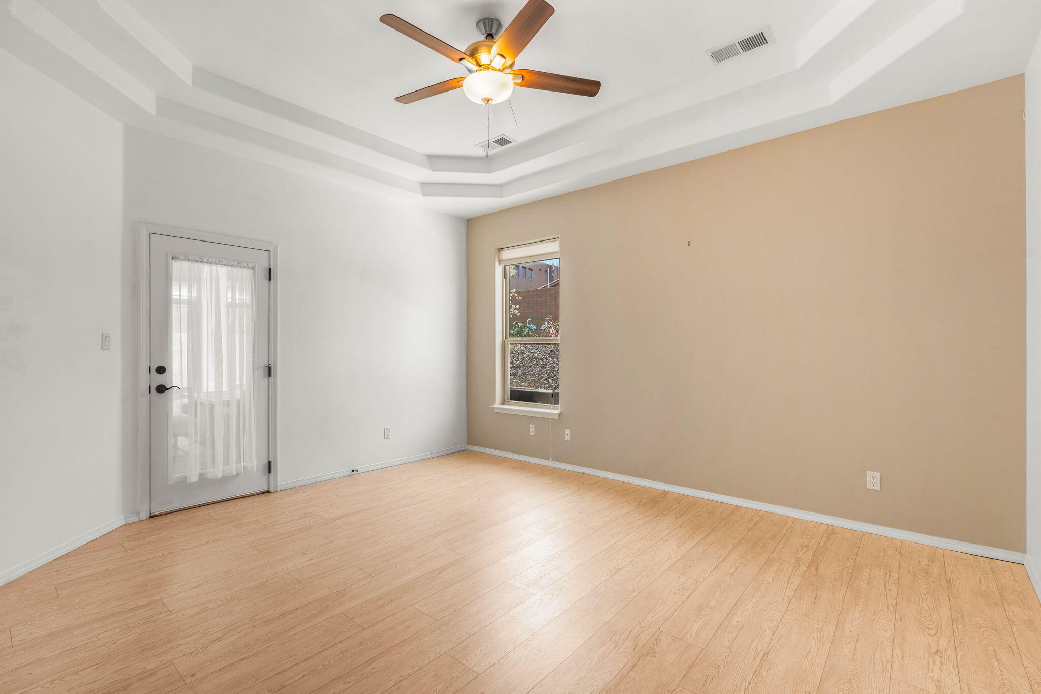 935 Palo Alto Court