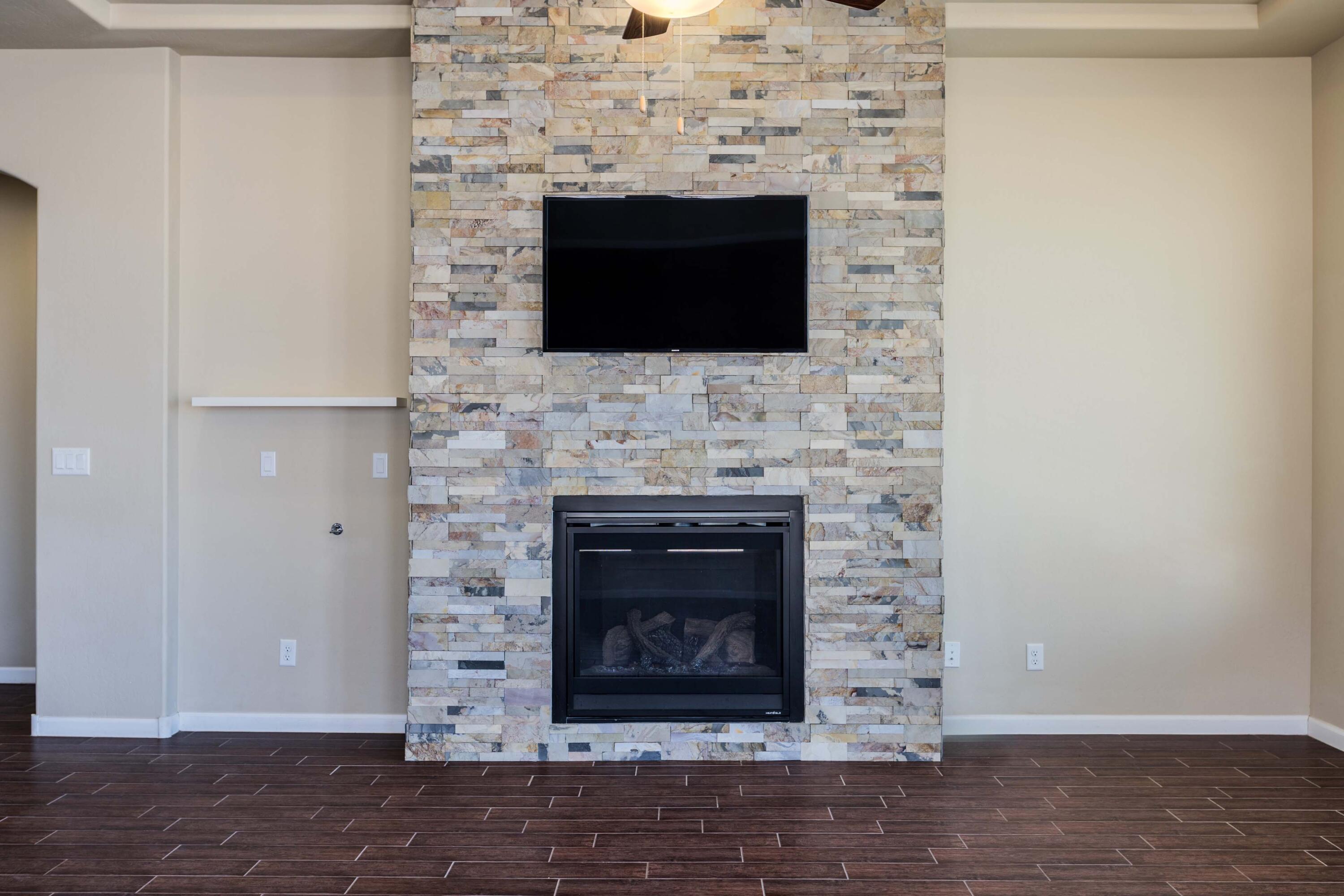 7436 Window Peak Road NW