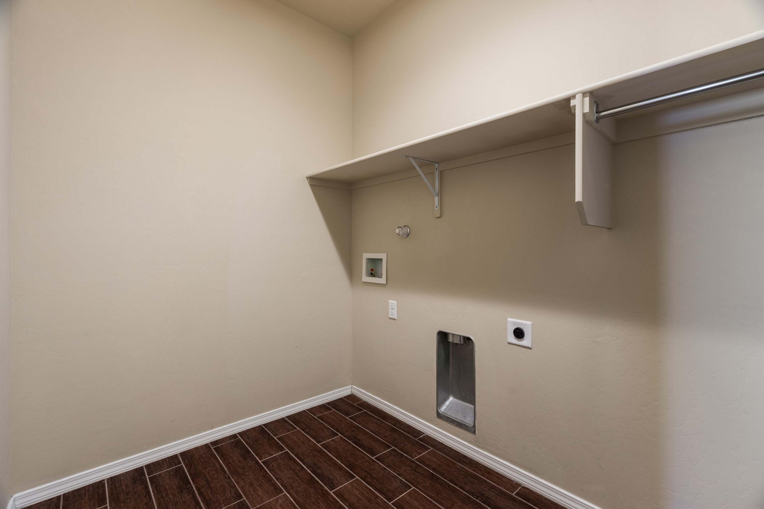 7436 Window Peak Road NW