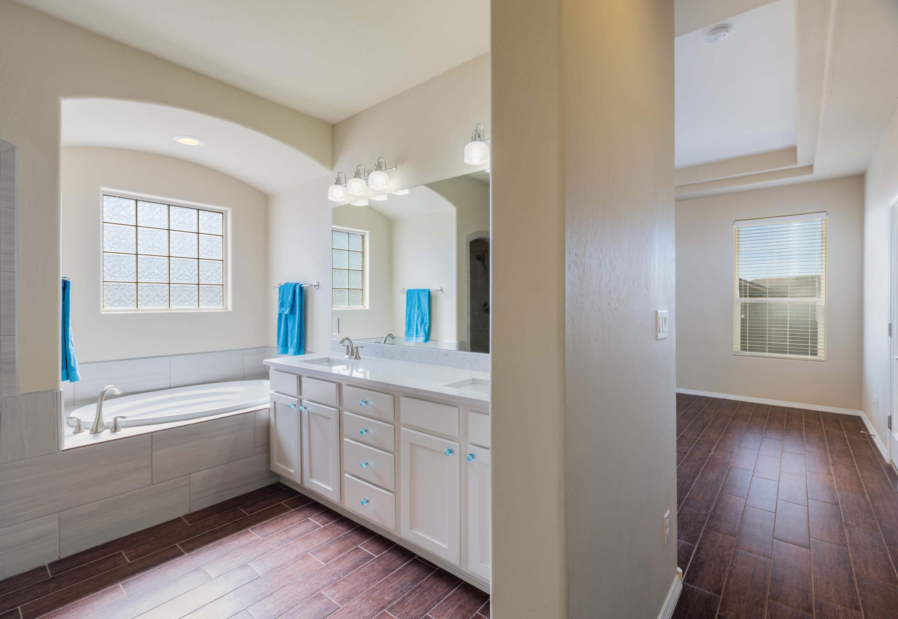 7436 Window Peak Road NW