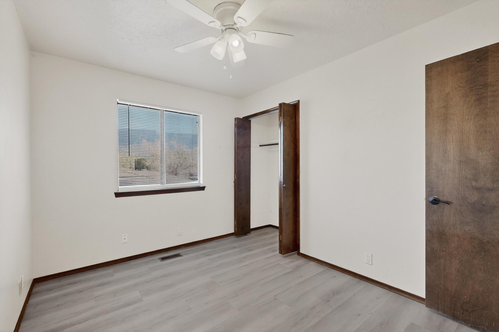 5401 Camino Sandia NE