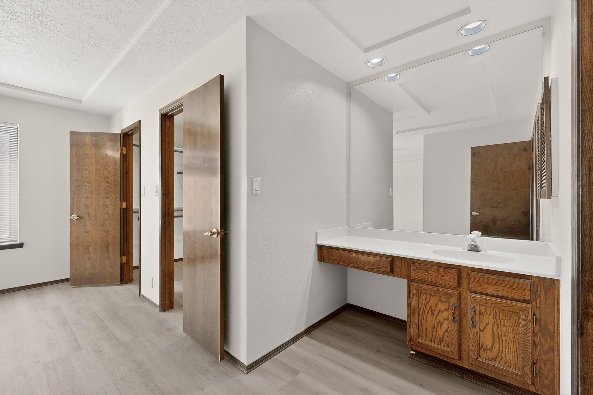 5401 Camino Sandia NE