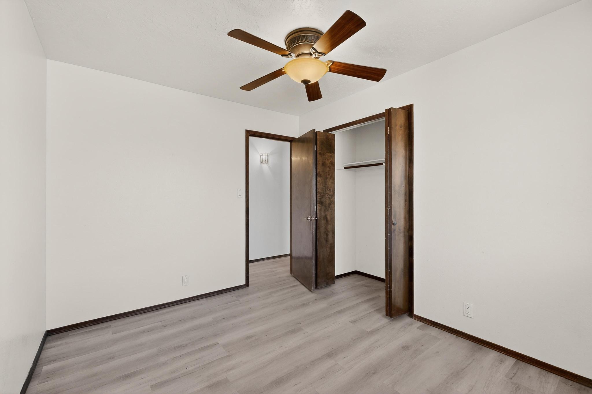 5401 Camino Sandia NE