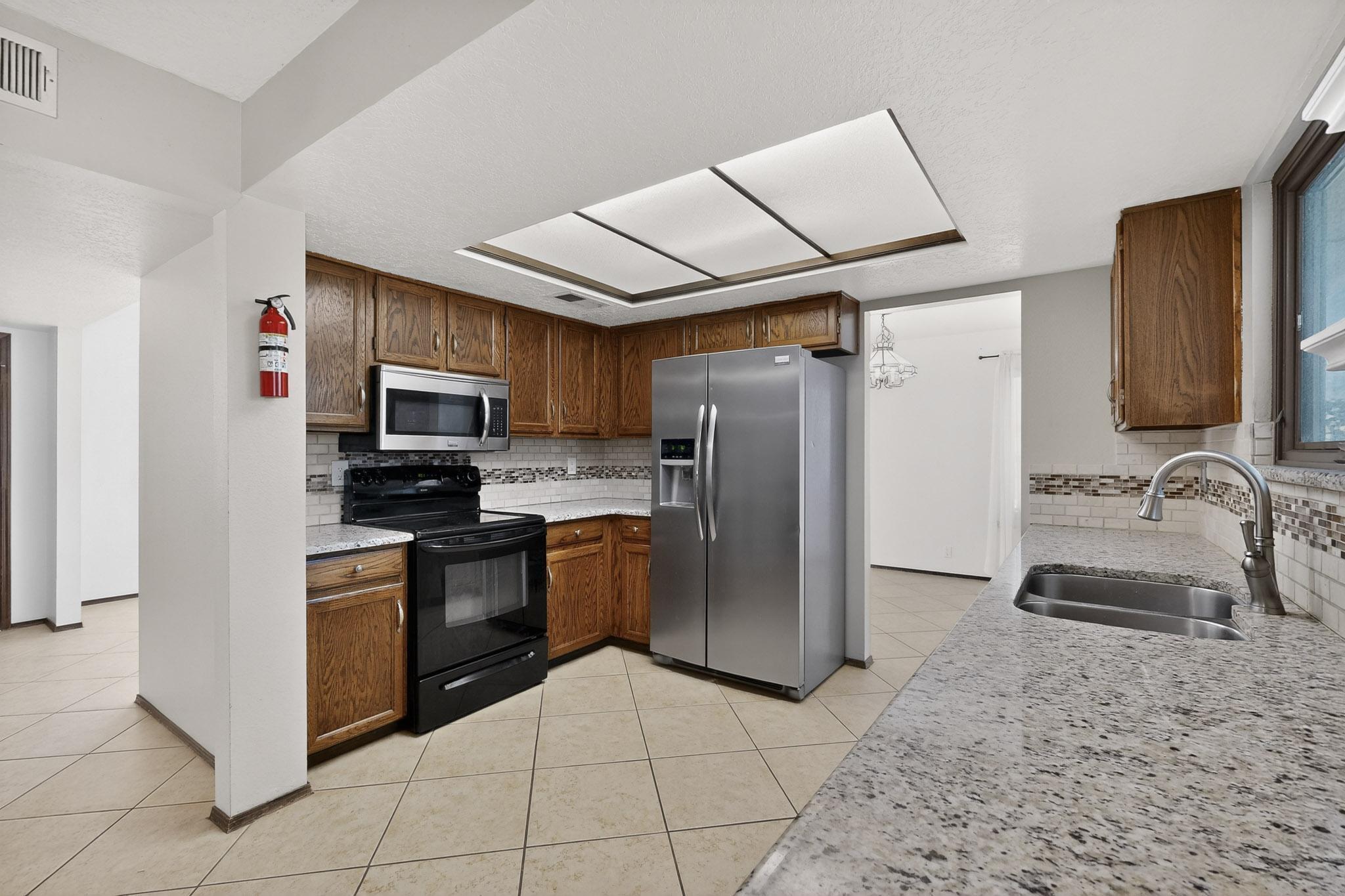 5401 Camino Sandia NE