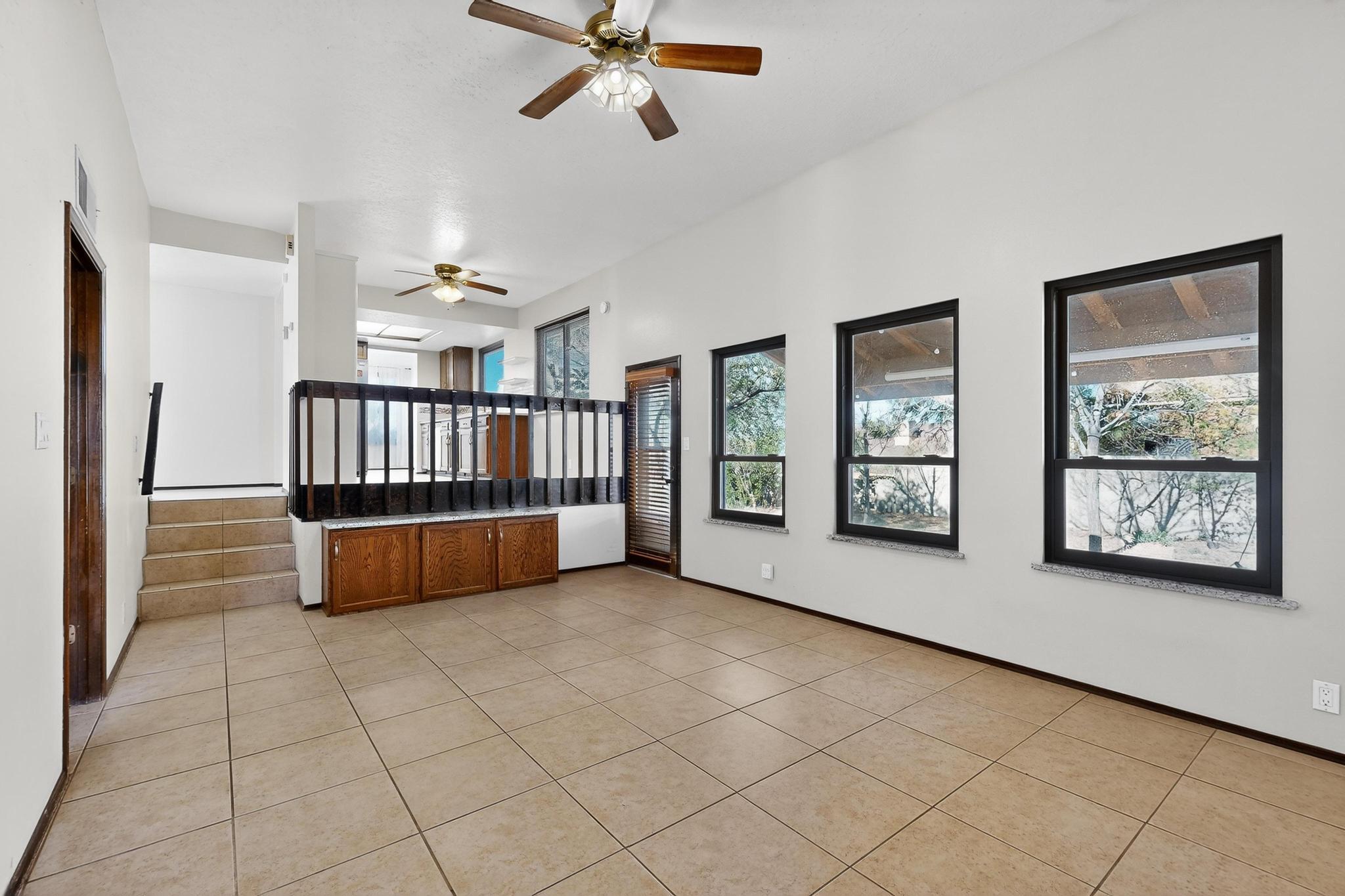 5401 Camino Sandia NE