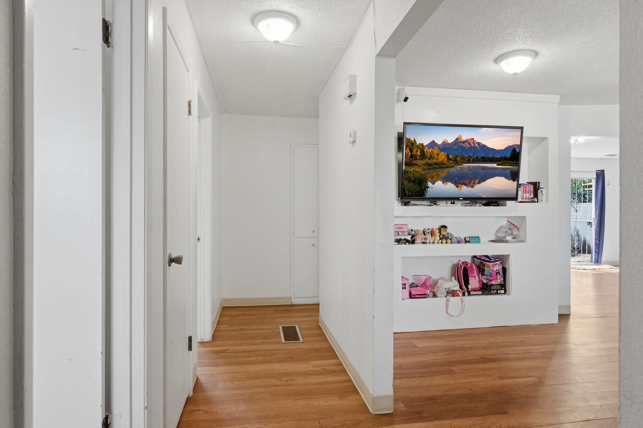 2716 Apple Valley Avenue SW