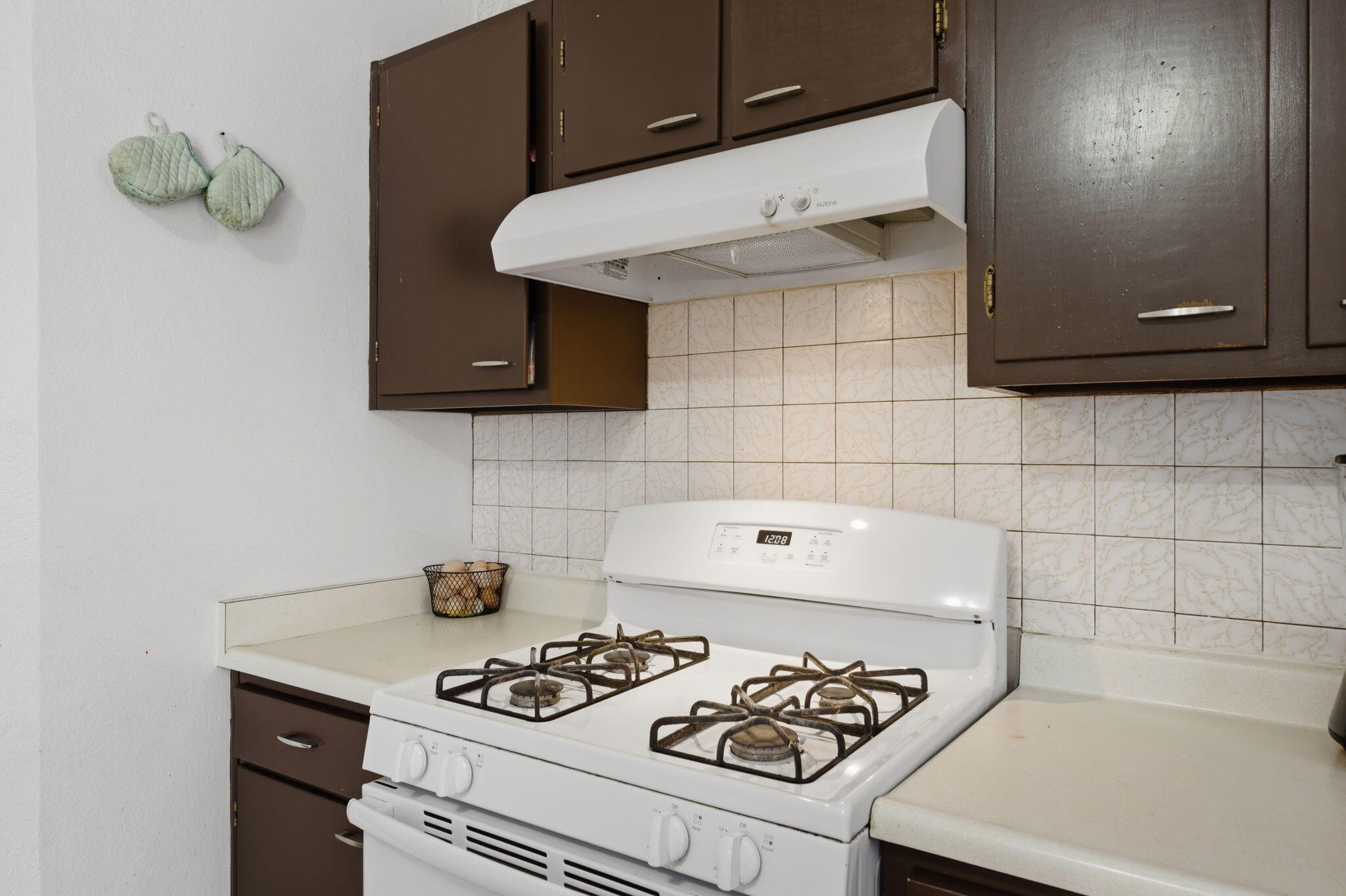 2716 Apple Valley Avenue SW