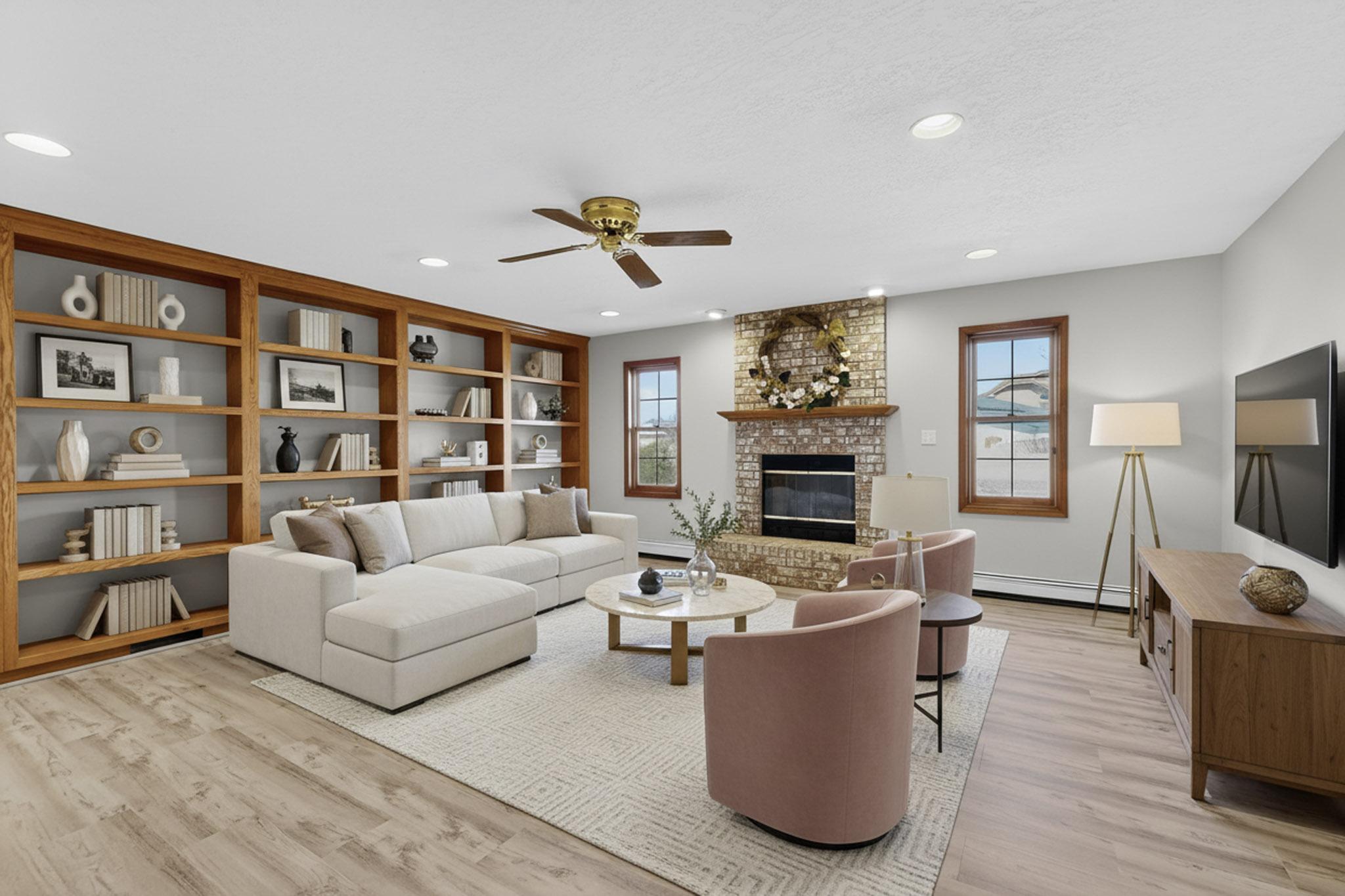 734 Fairway Loop SE