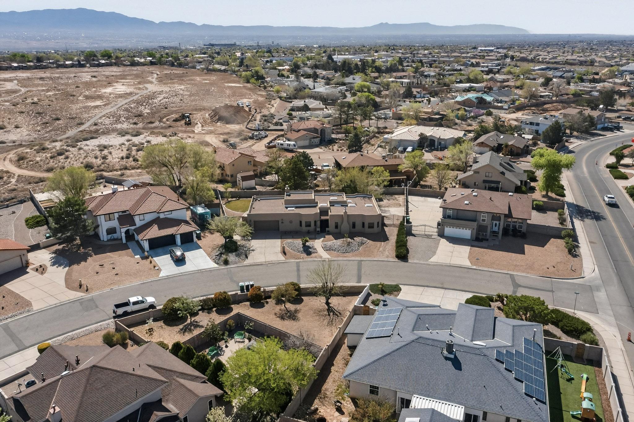 734 Fairway Loop SE