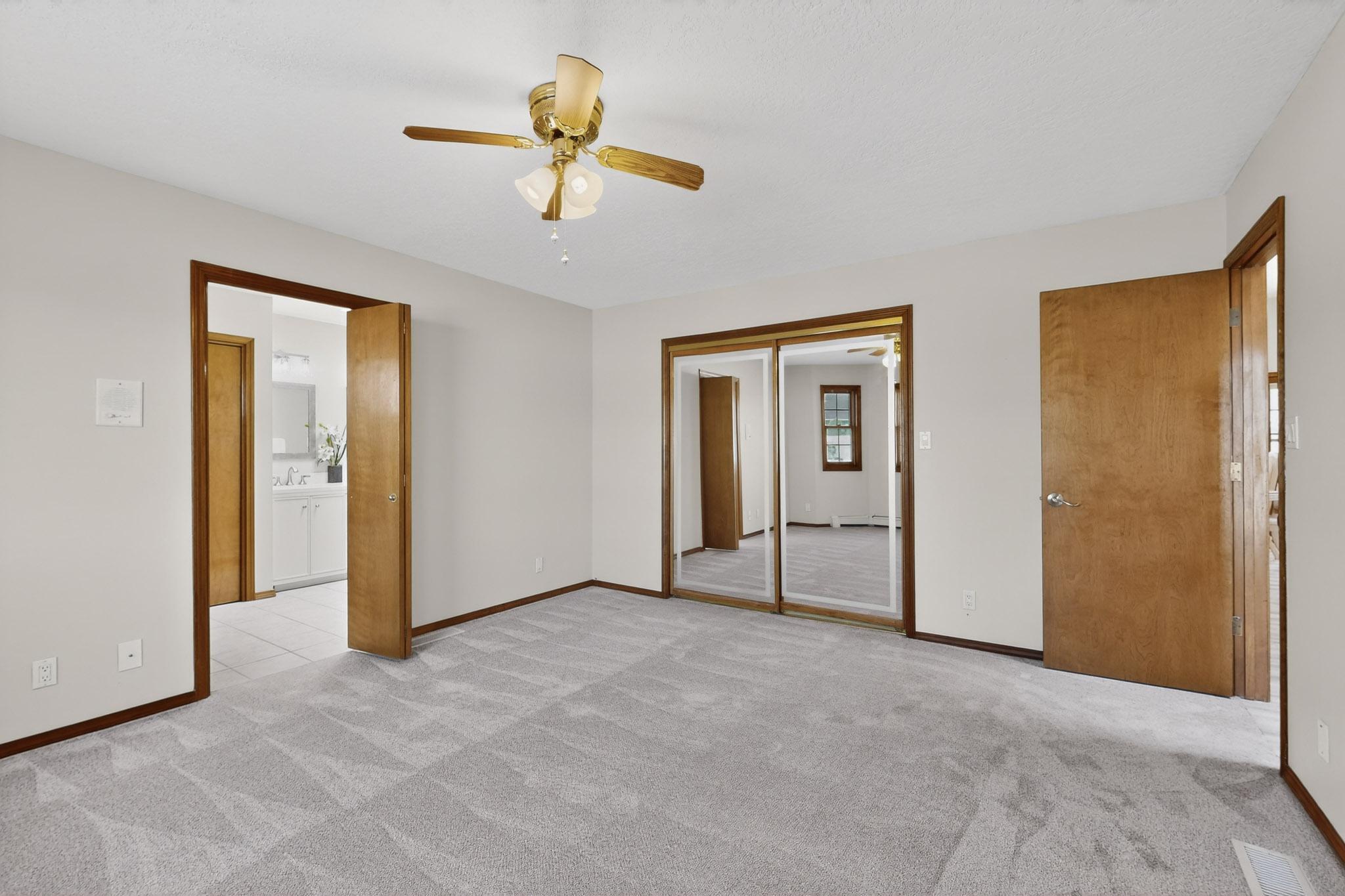 734 Fairway Loop SE