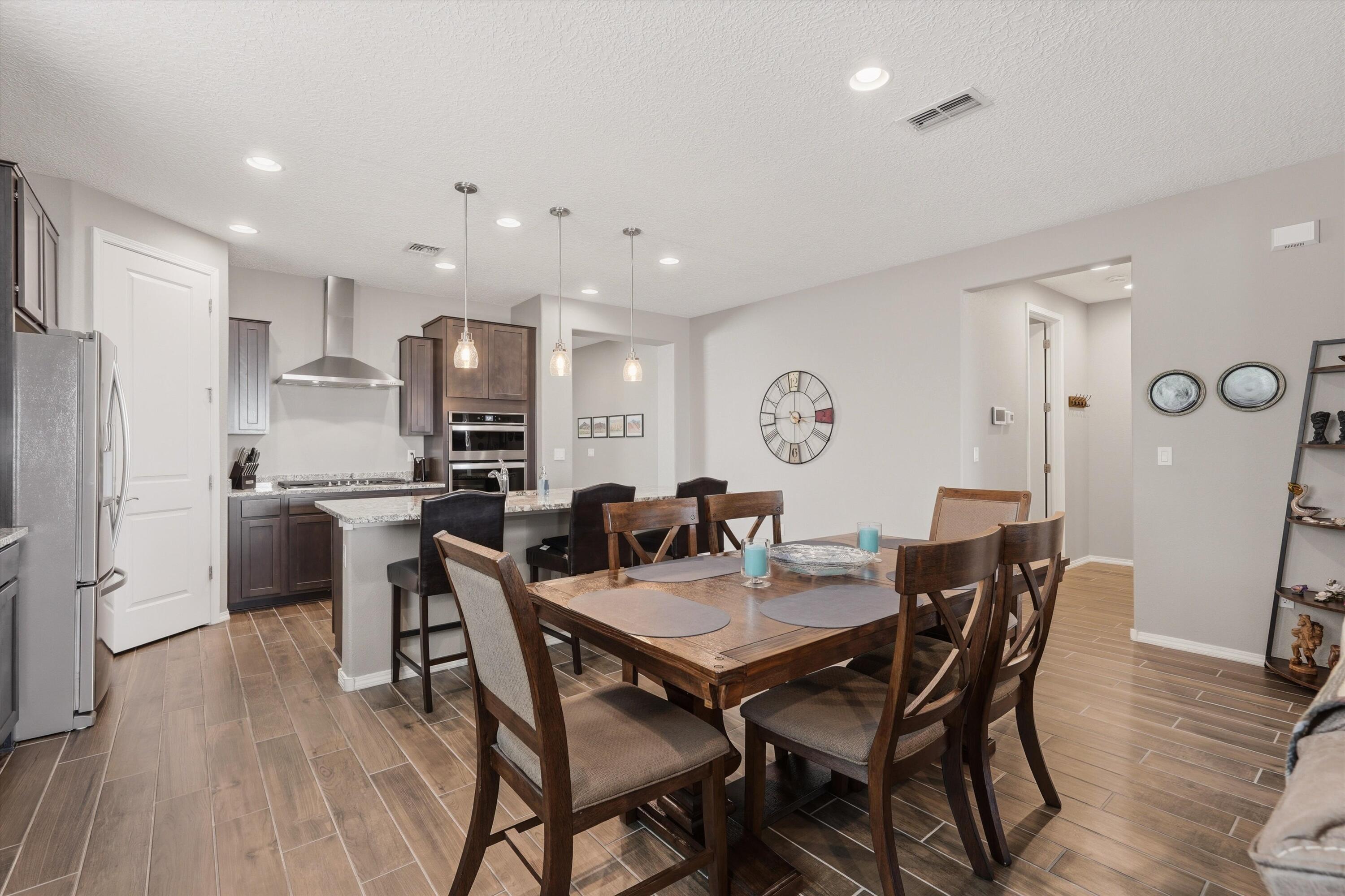 2955 Kings Canyon Loop NE