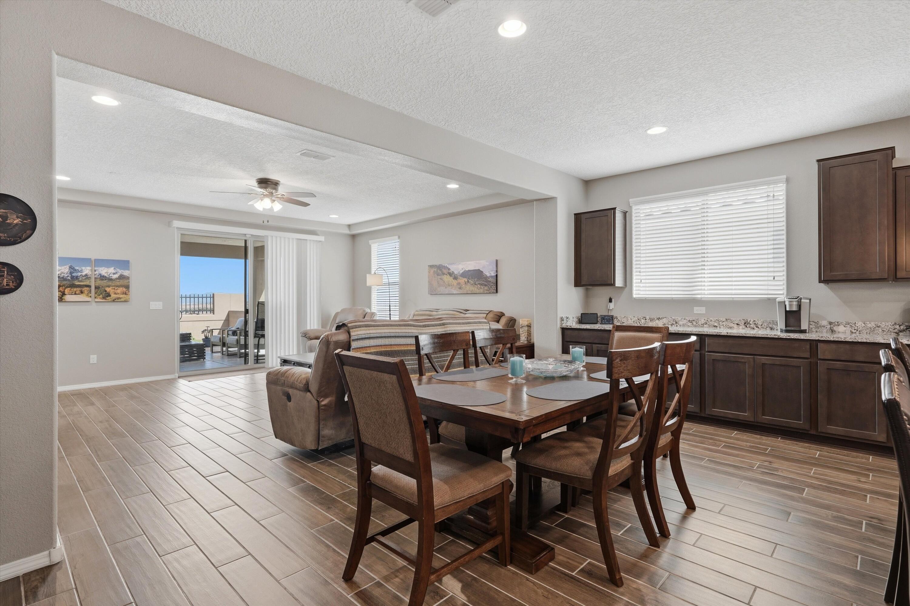 2955 Kings Canyon Loop NE