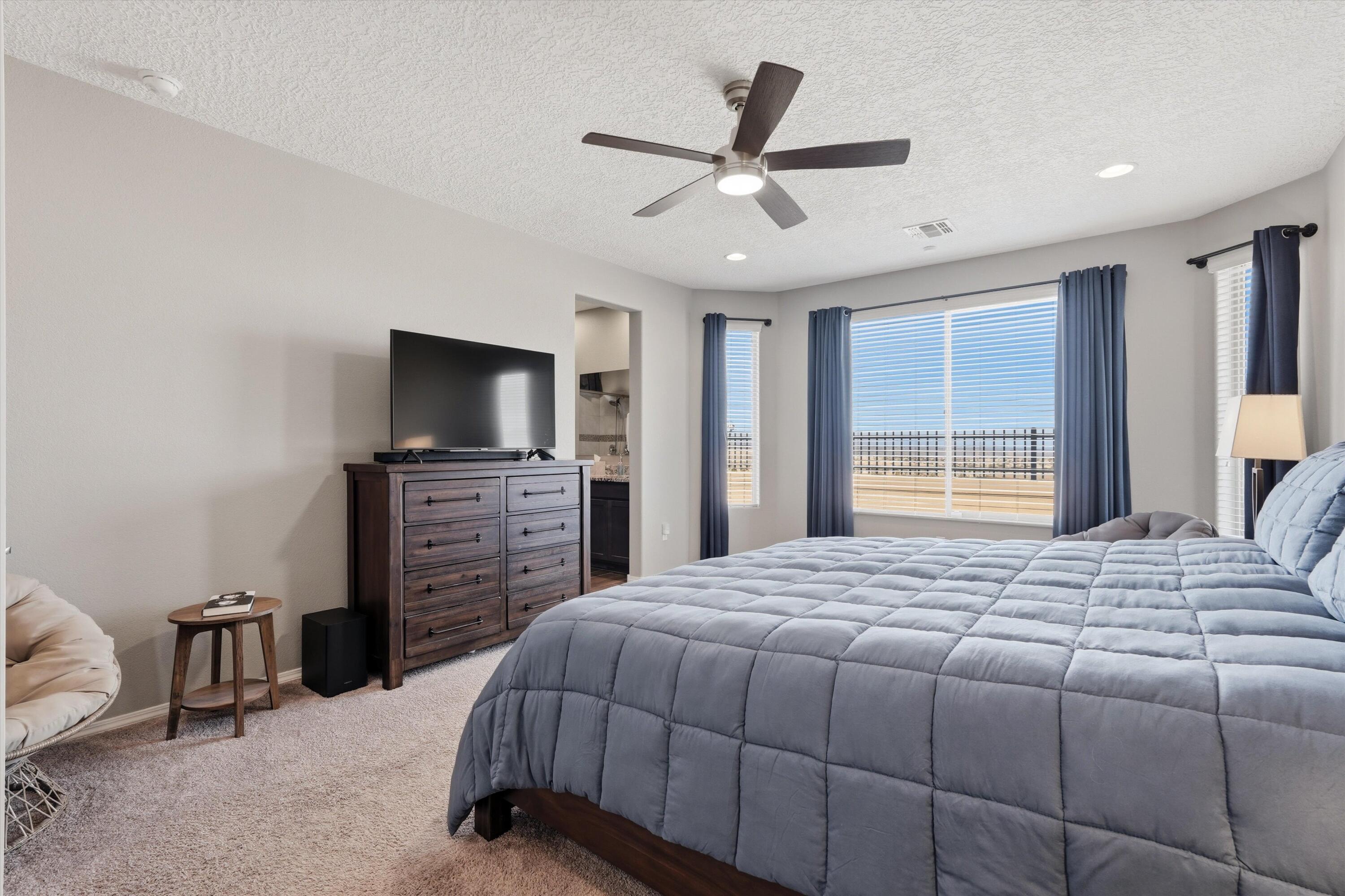 2955 Kings Canyon Loop NE