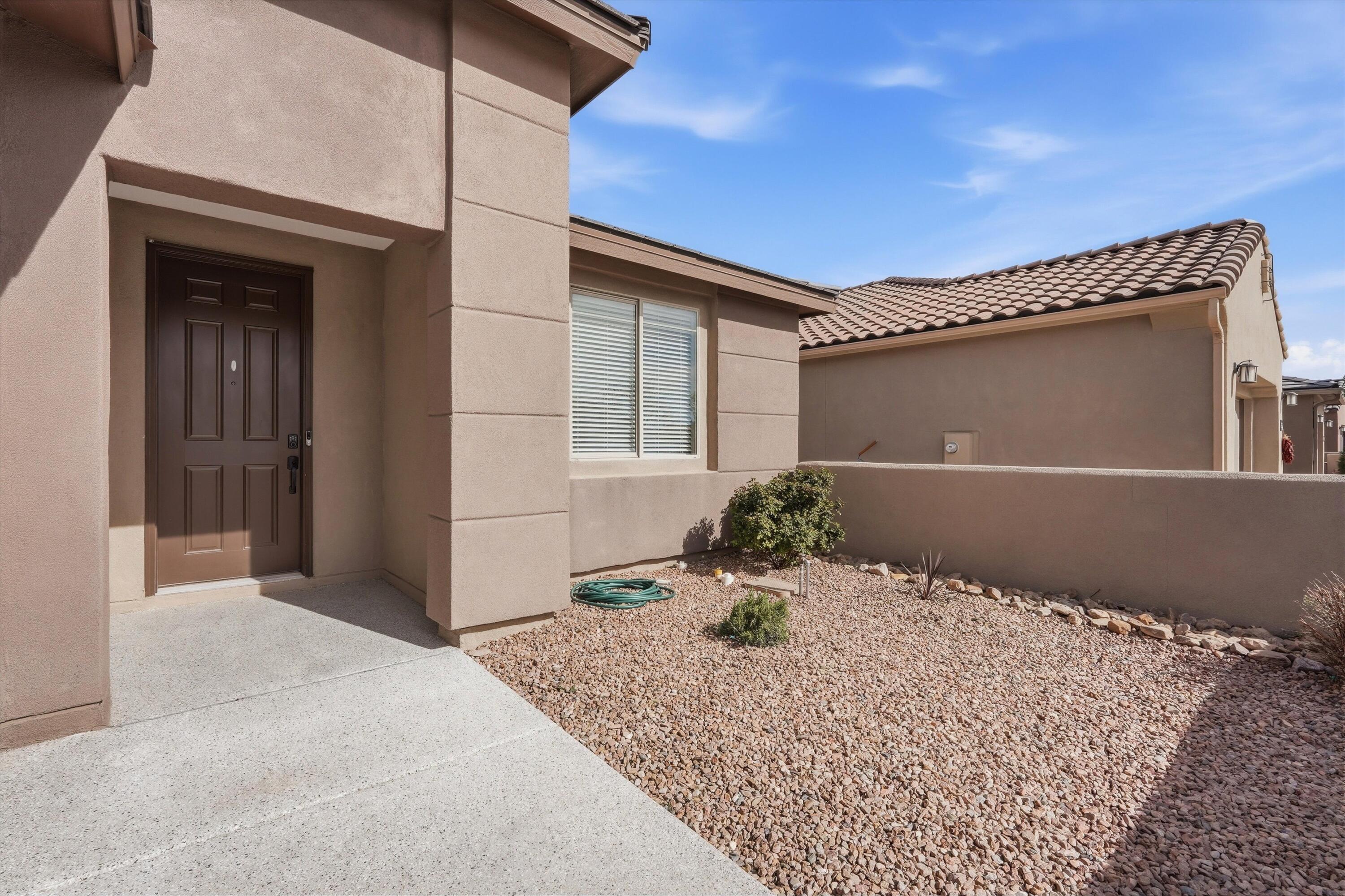 2955 Kings Canyon Loop NE
