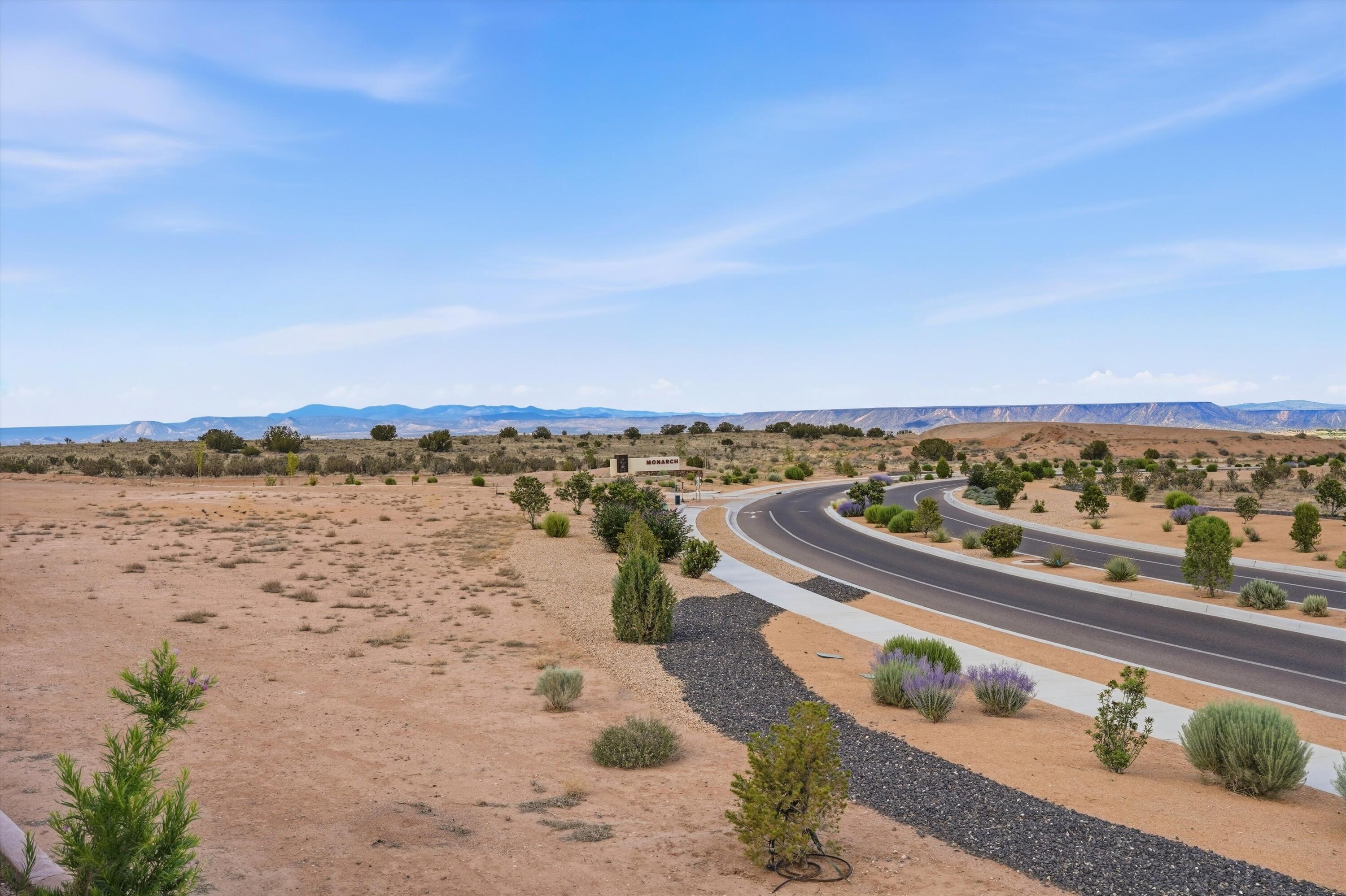 2955 Kings Canyon Loop NE