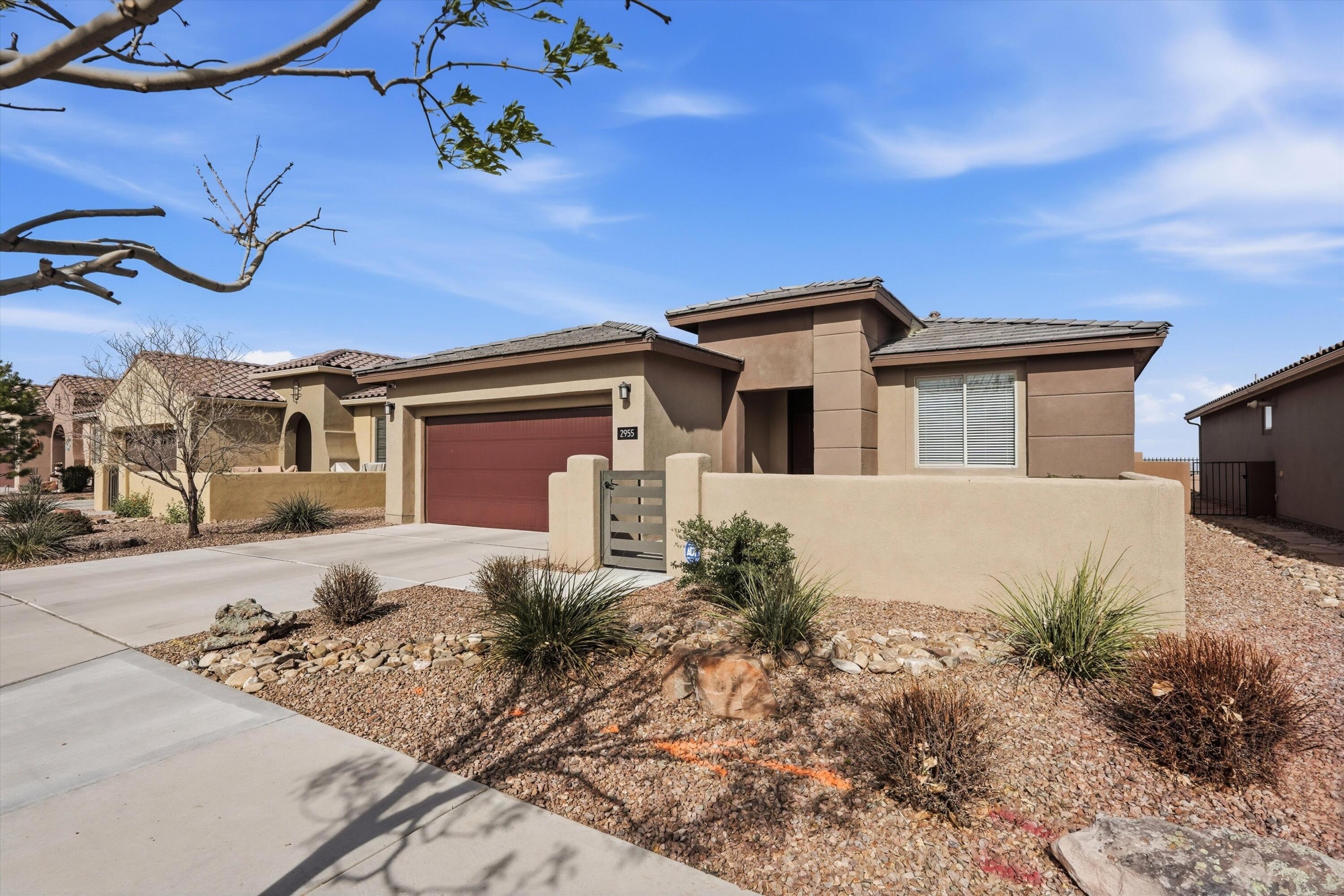 2955 Kings Canyon Loop NE