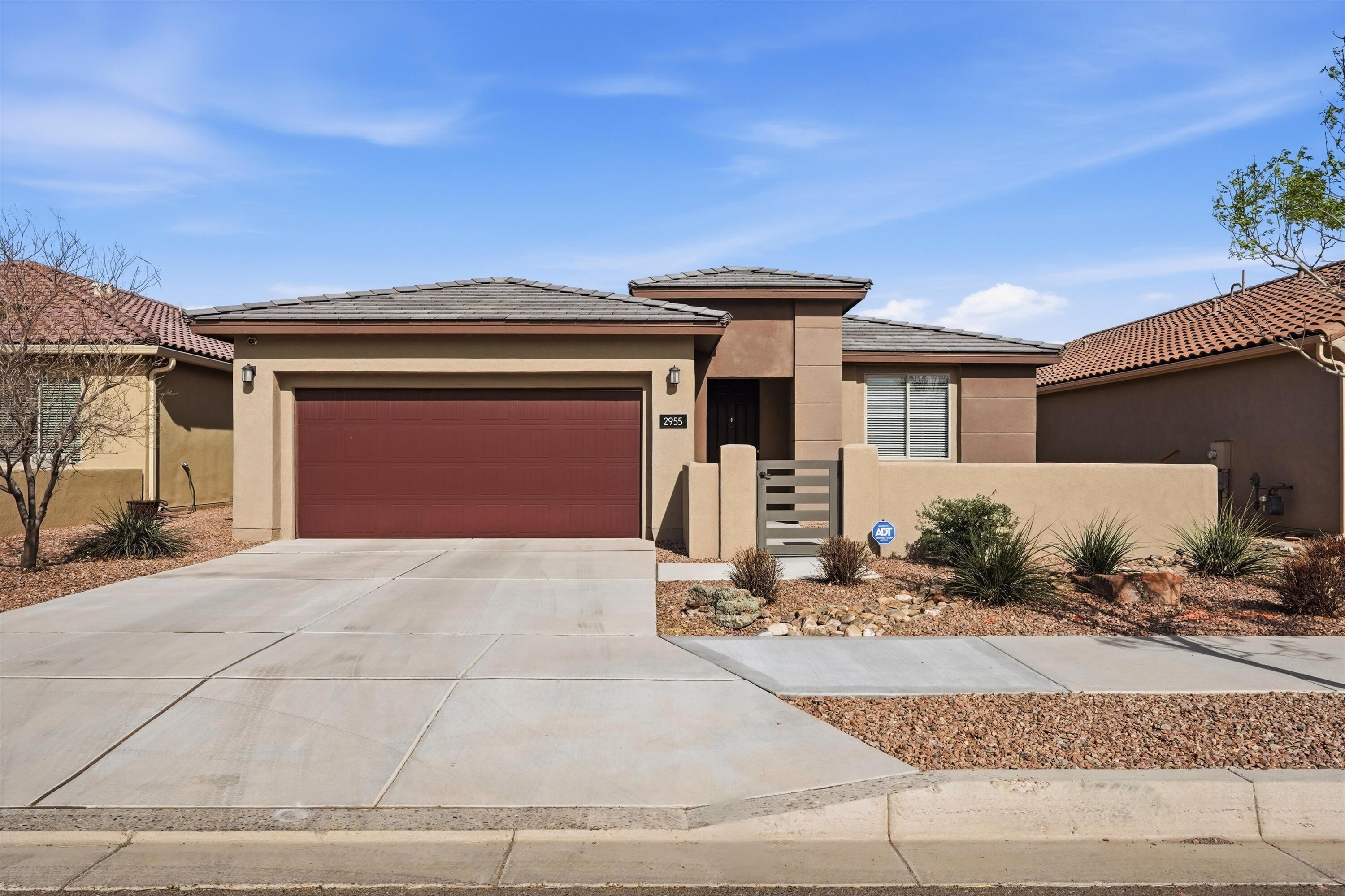 2955 Kings Canyon Loop NE