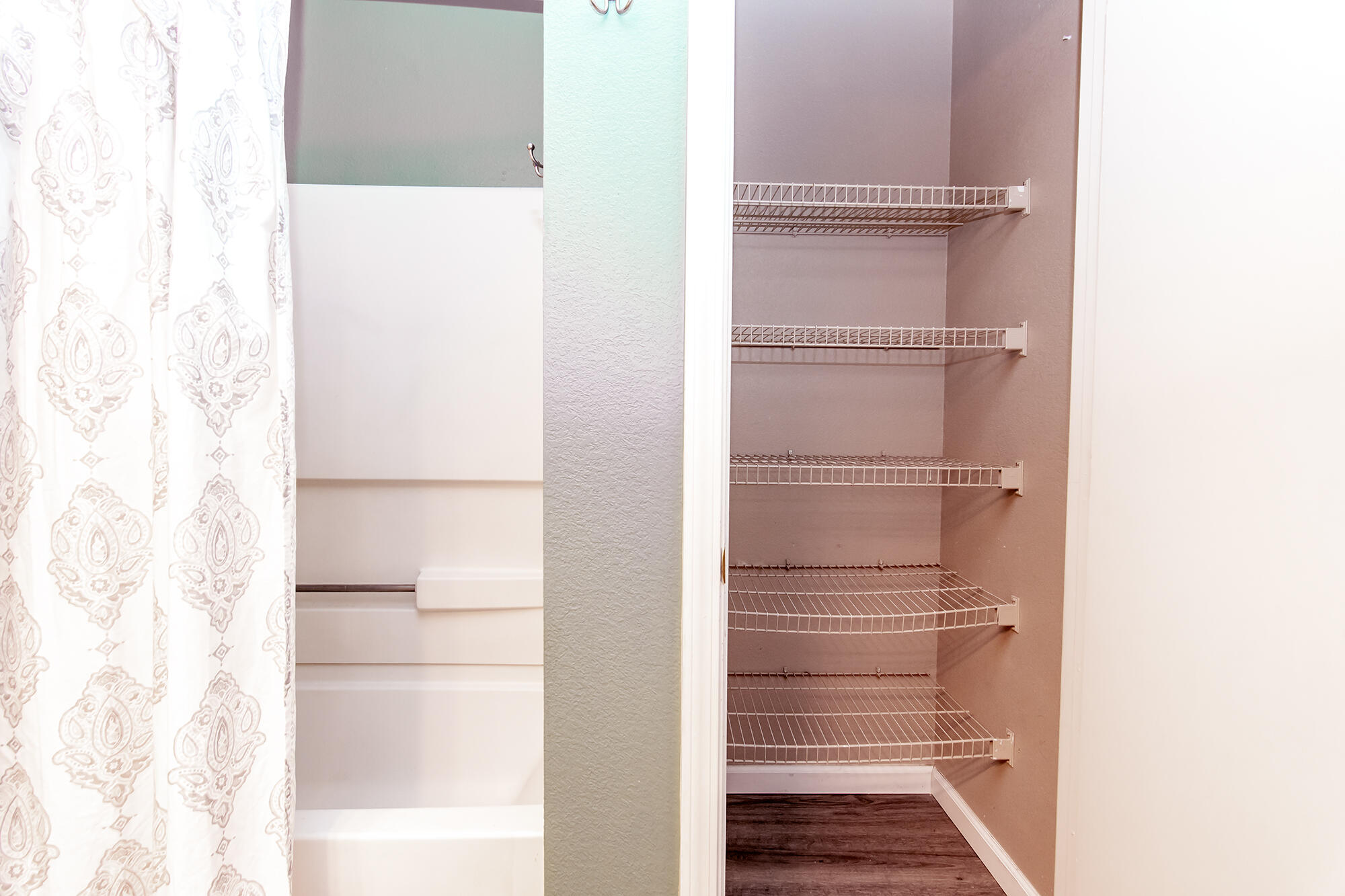 11104 Whimbrel Court SW