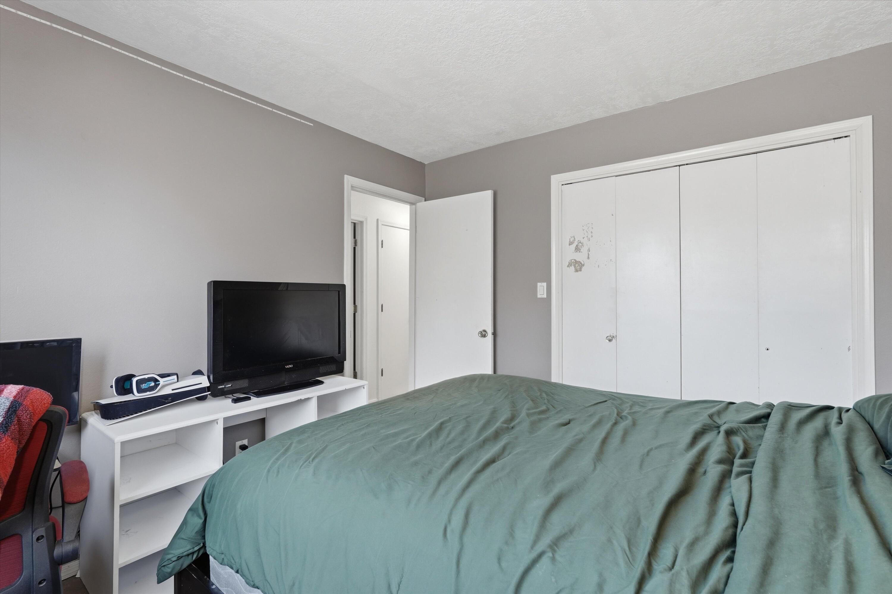 260 Tarpon Avenue SE