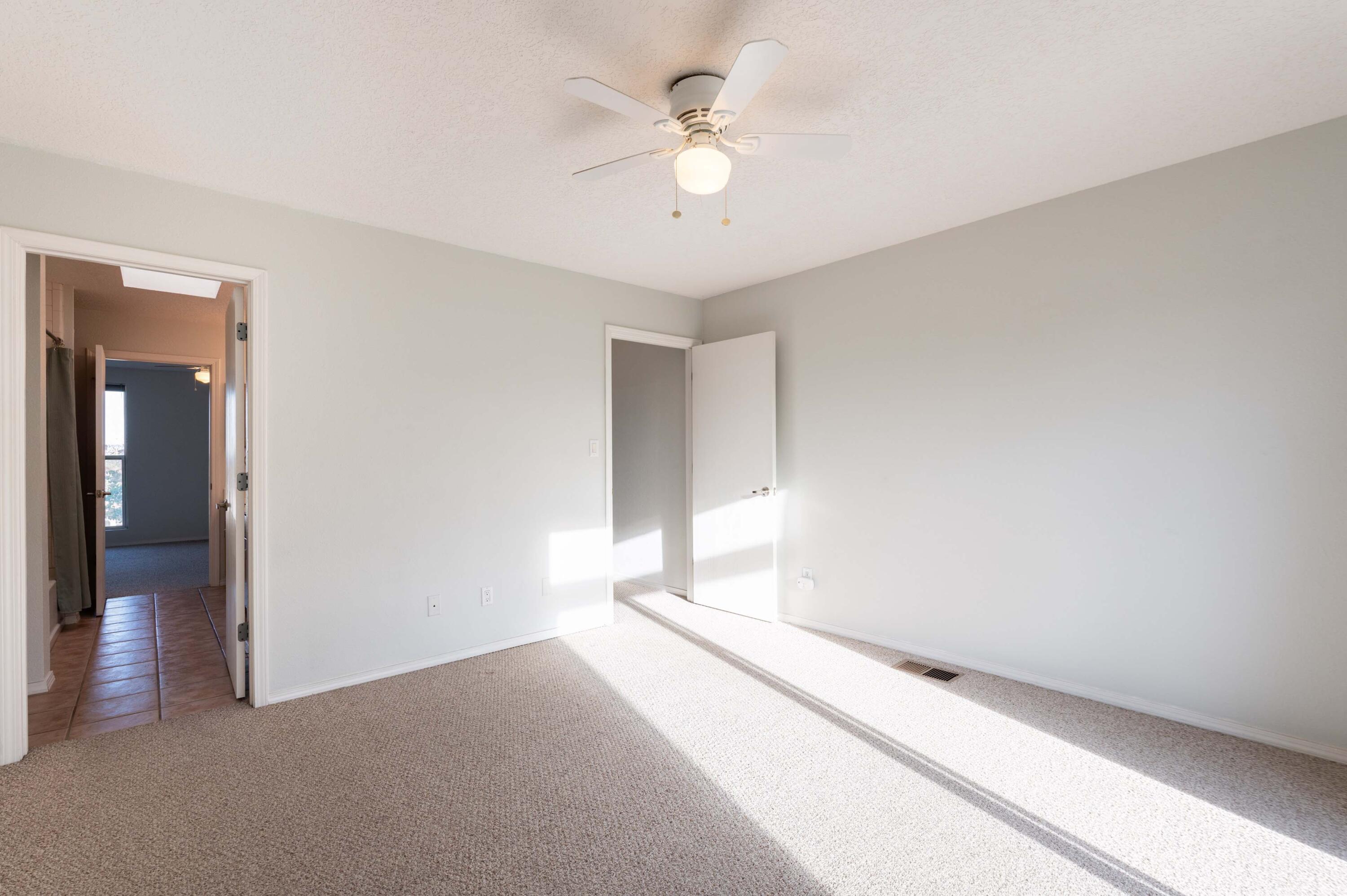 702 Broadway Boulevard SE 8