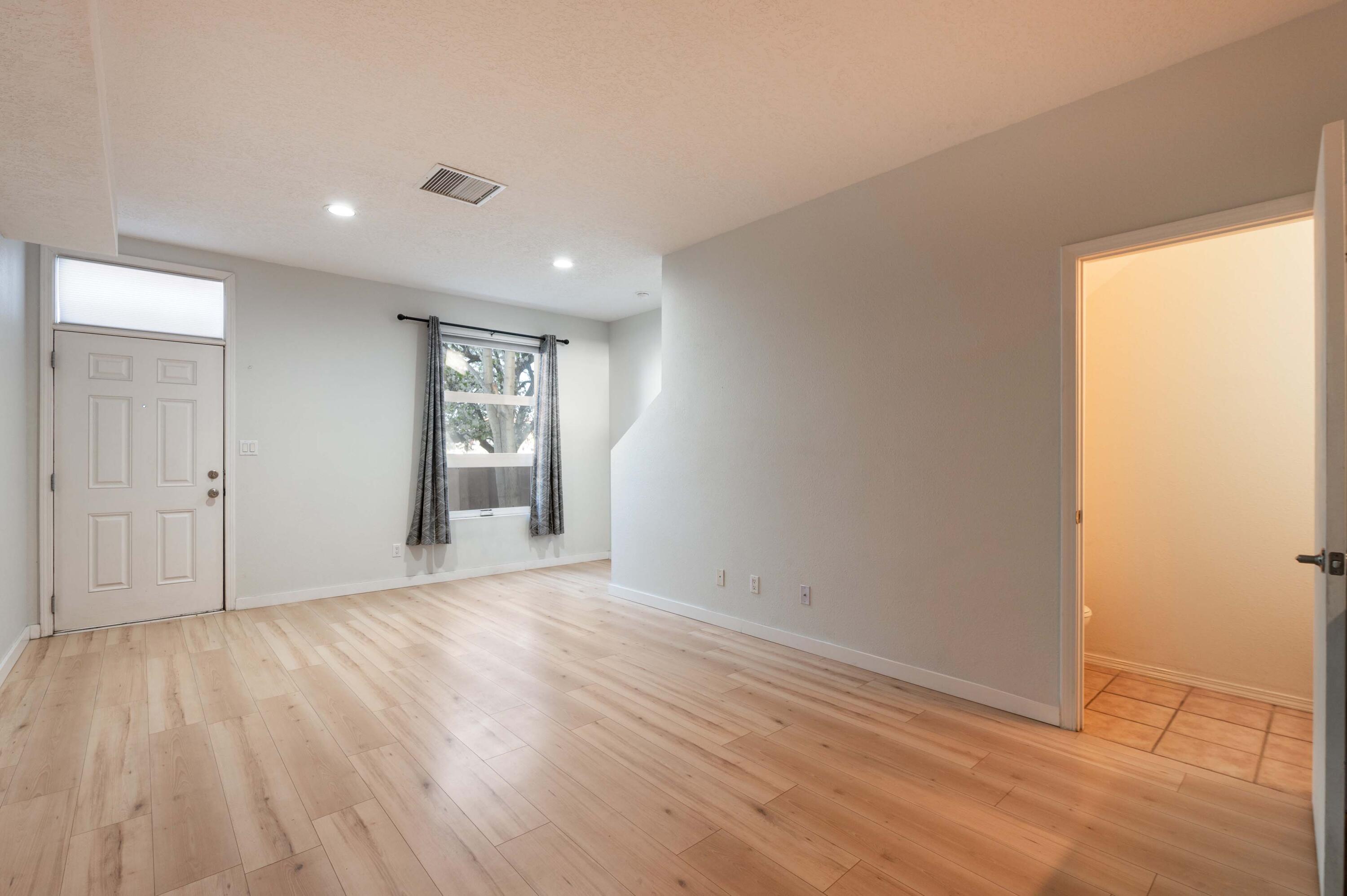 702 Broadway Boulevard SE 8