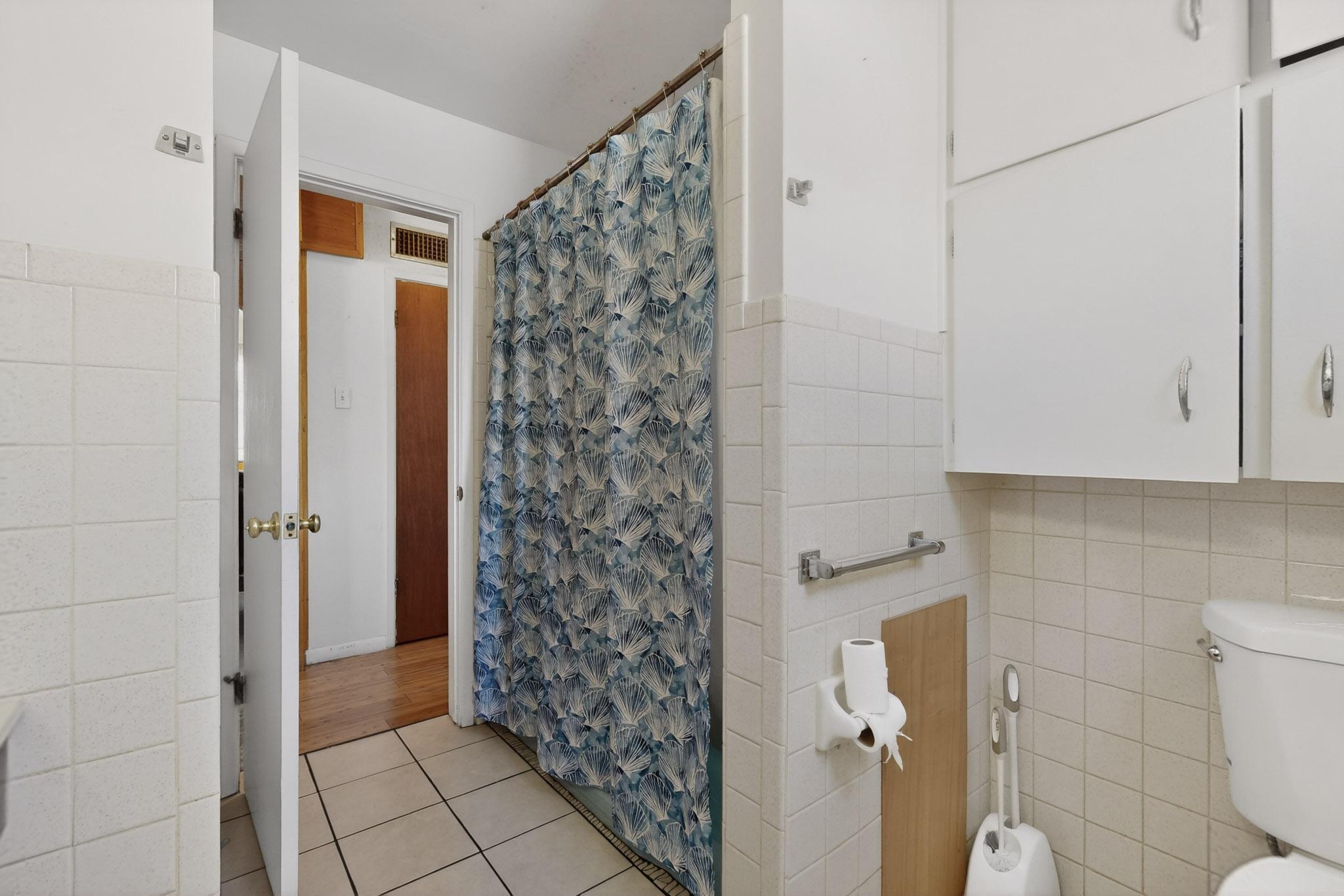 123 Charleston Street SE