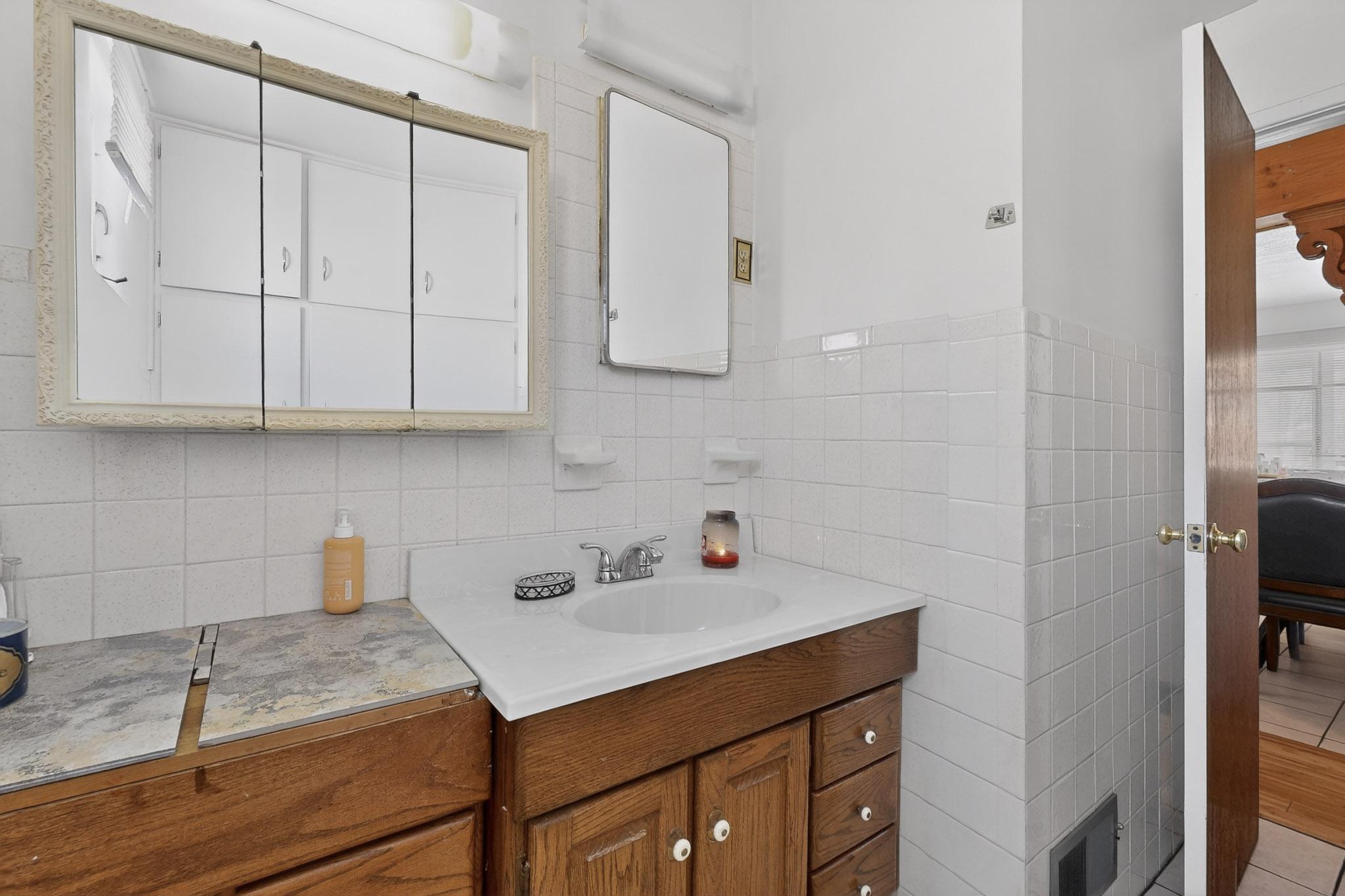 123 Charleston Street SE