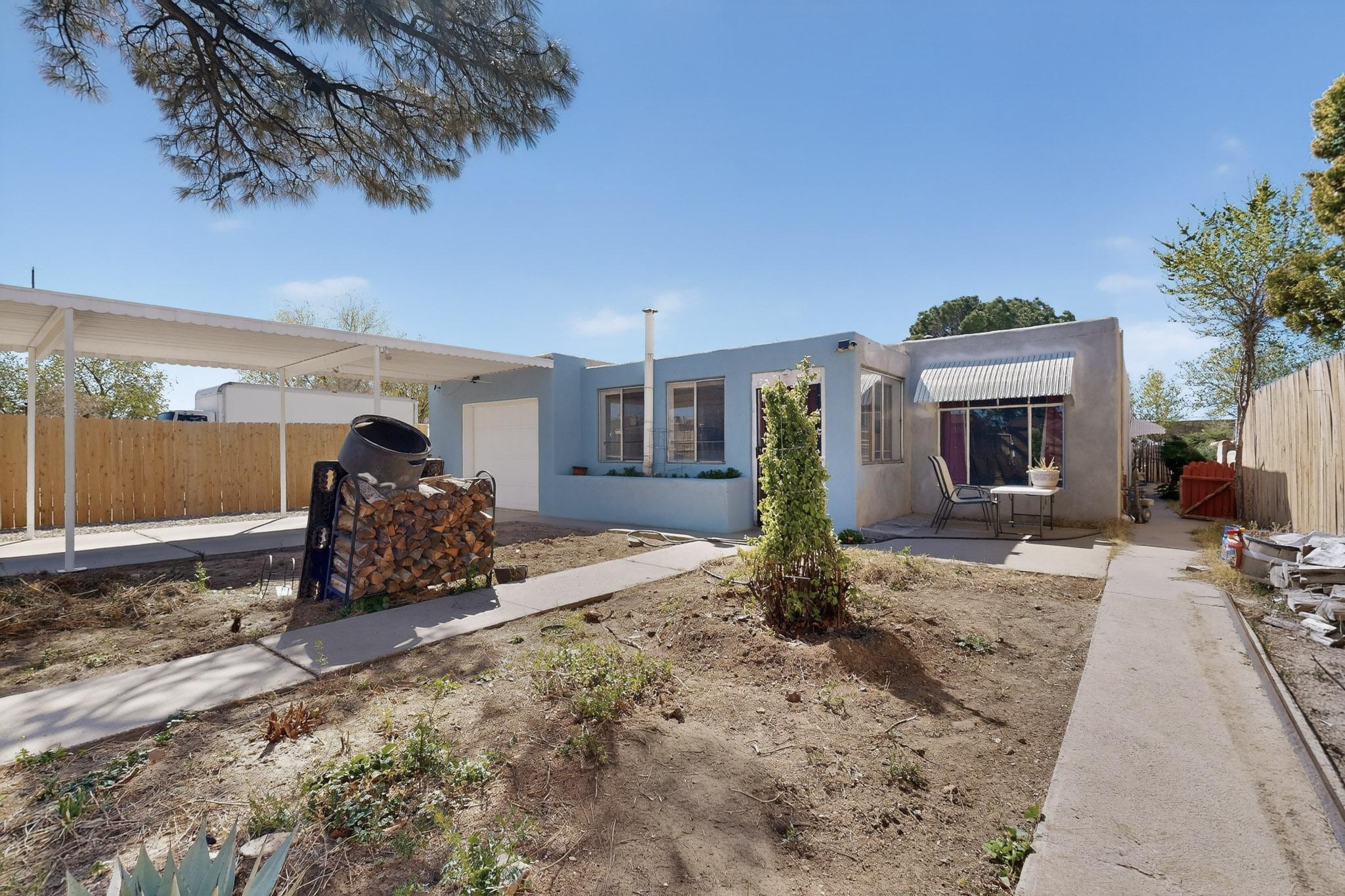 123 Charleston Street SE