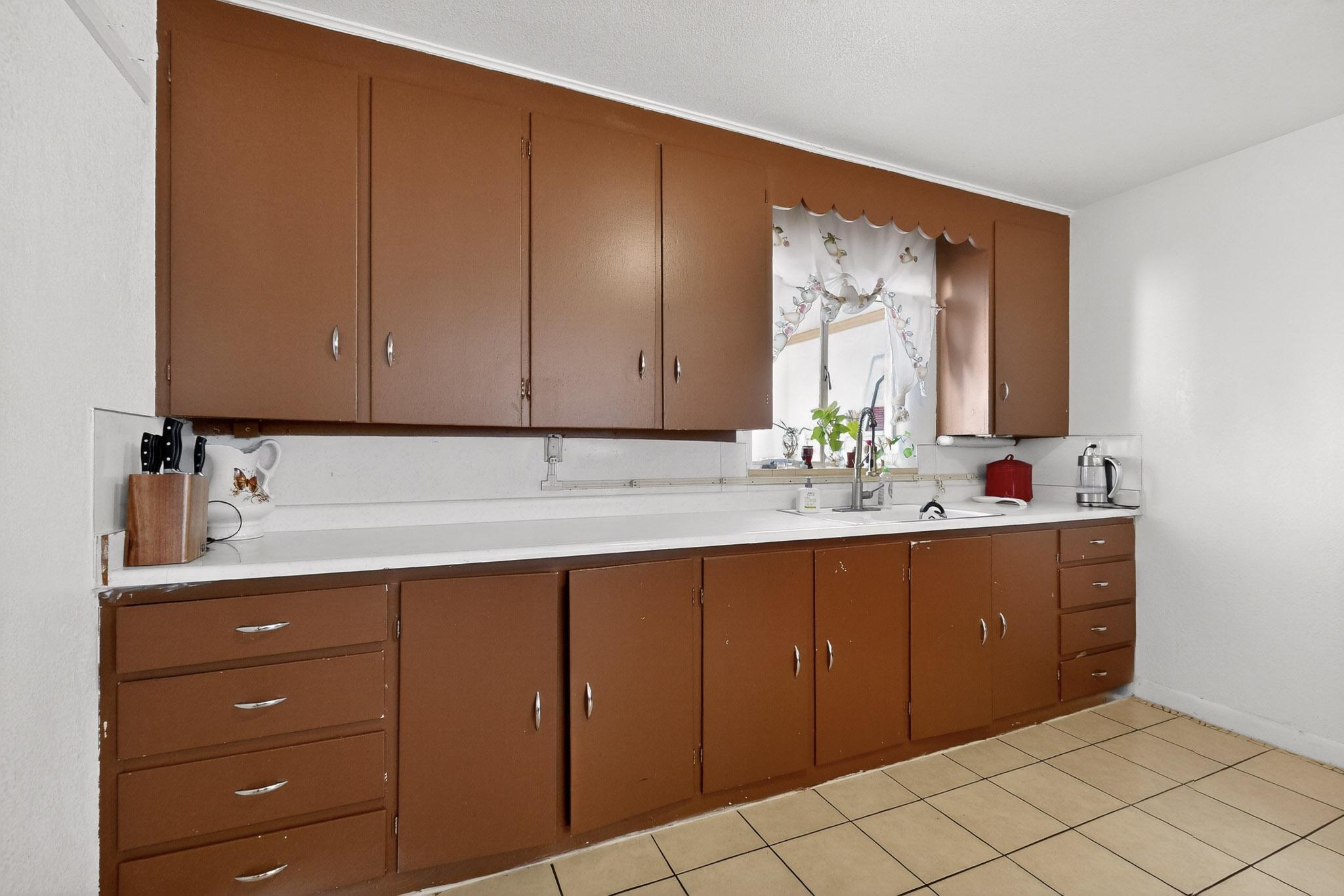 123 Charleston Street SE