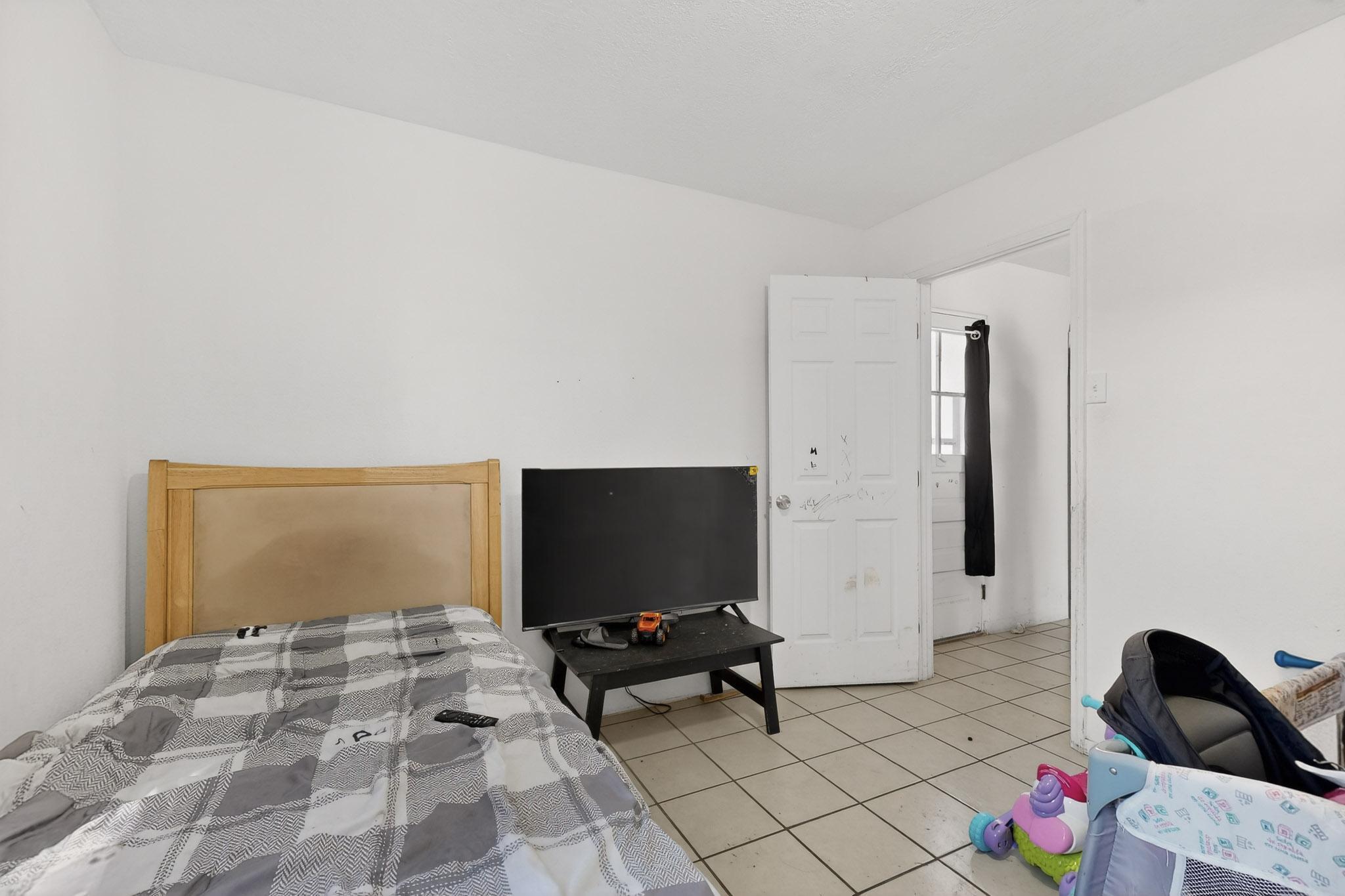 123 Charleston Street SE