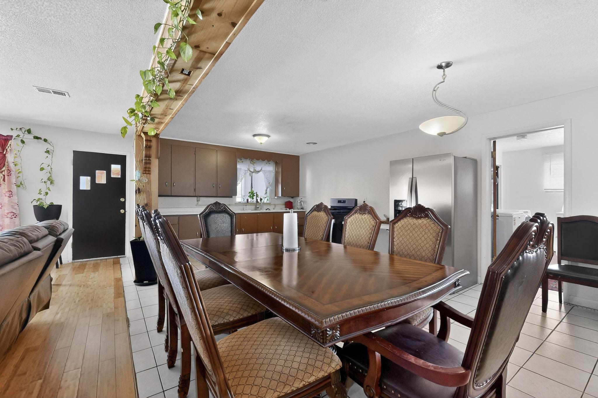 123 Charleston Street SE