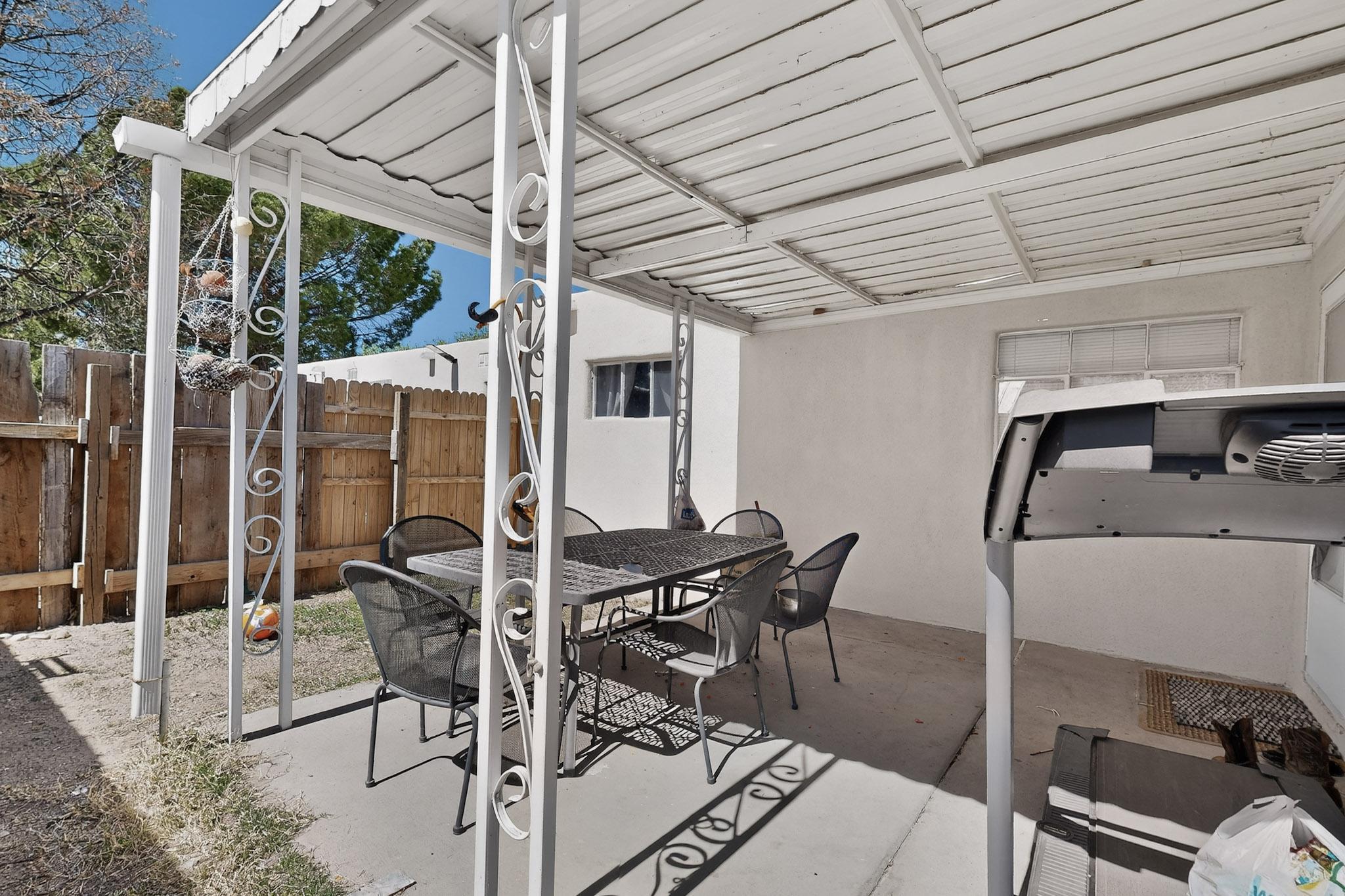 123 Charleston Street SE