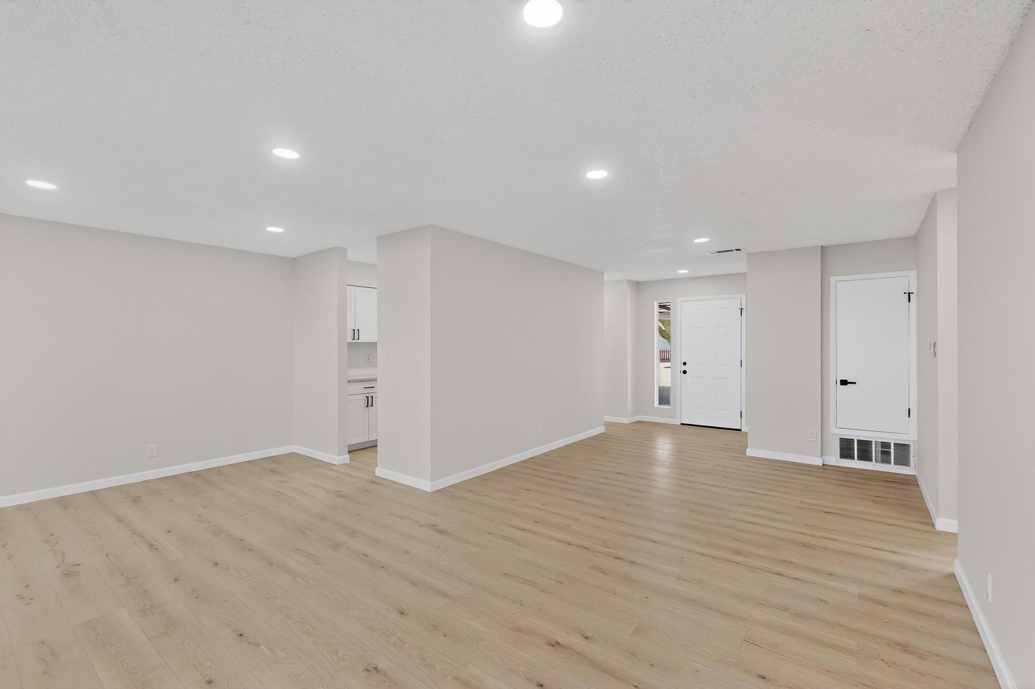 503 Maddox Loop