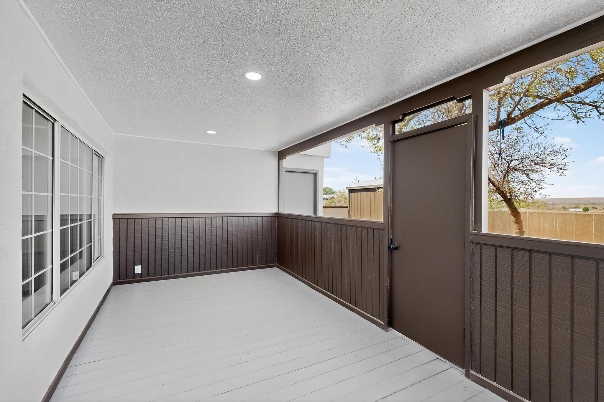503 Maddox Loop