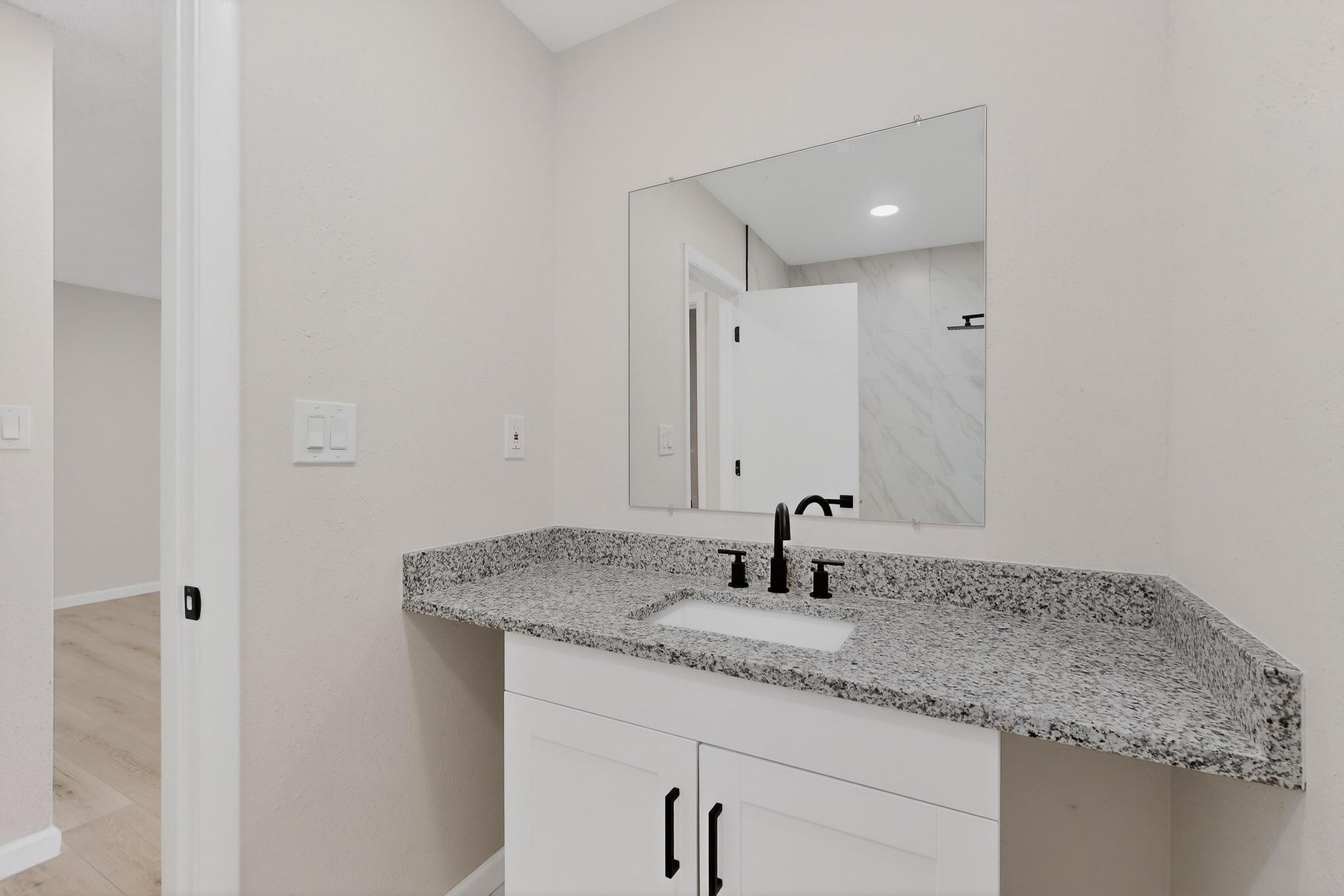 503 Maddox Loop