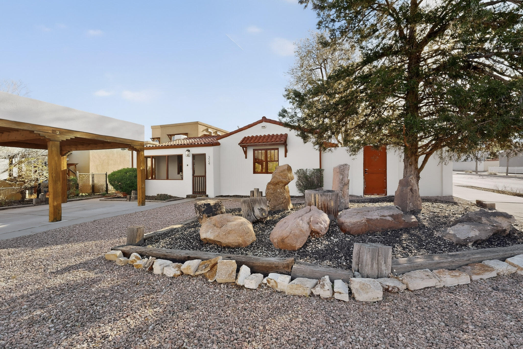 324 Wellesley Drive SE