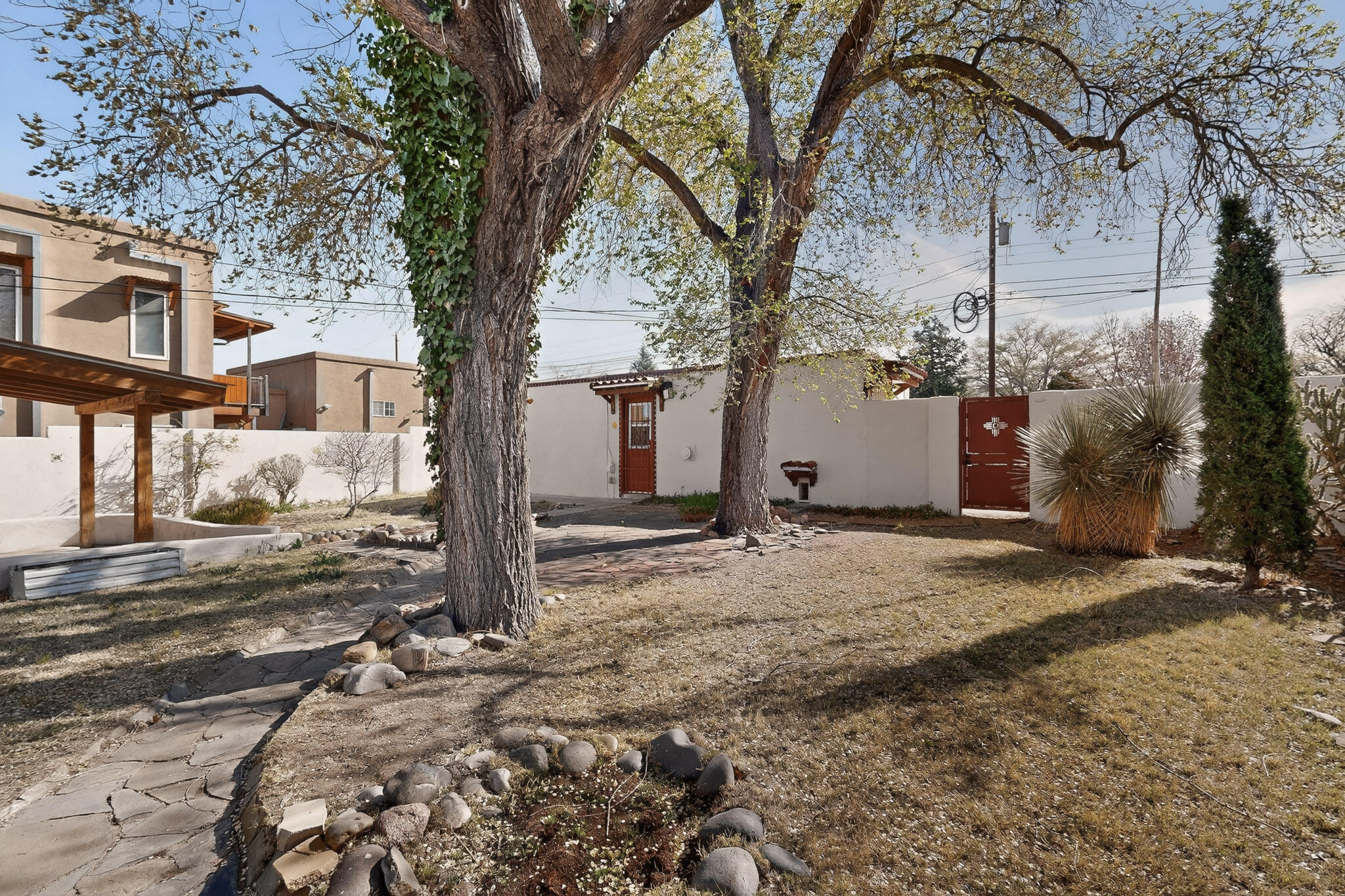 324 Wellesley Drive SE