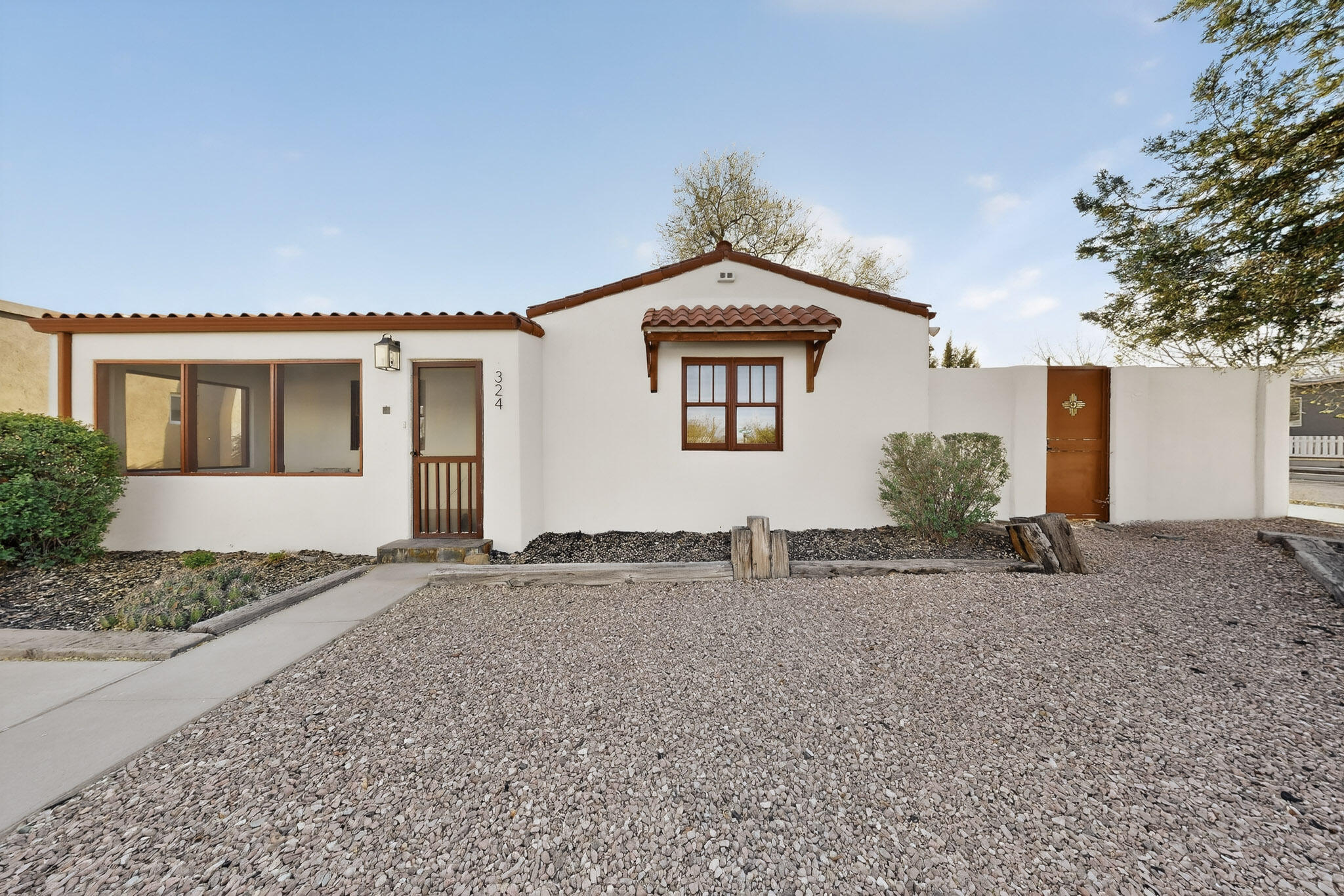 324 Wellesley Drive SE