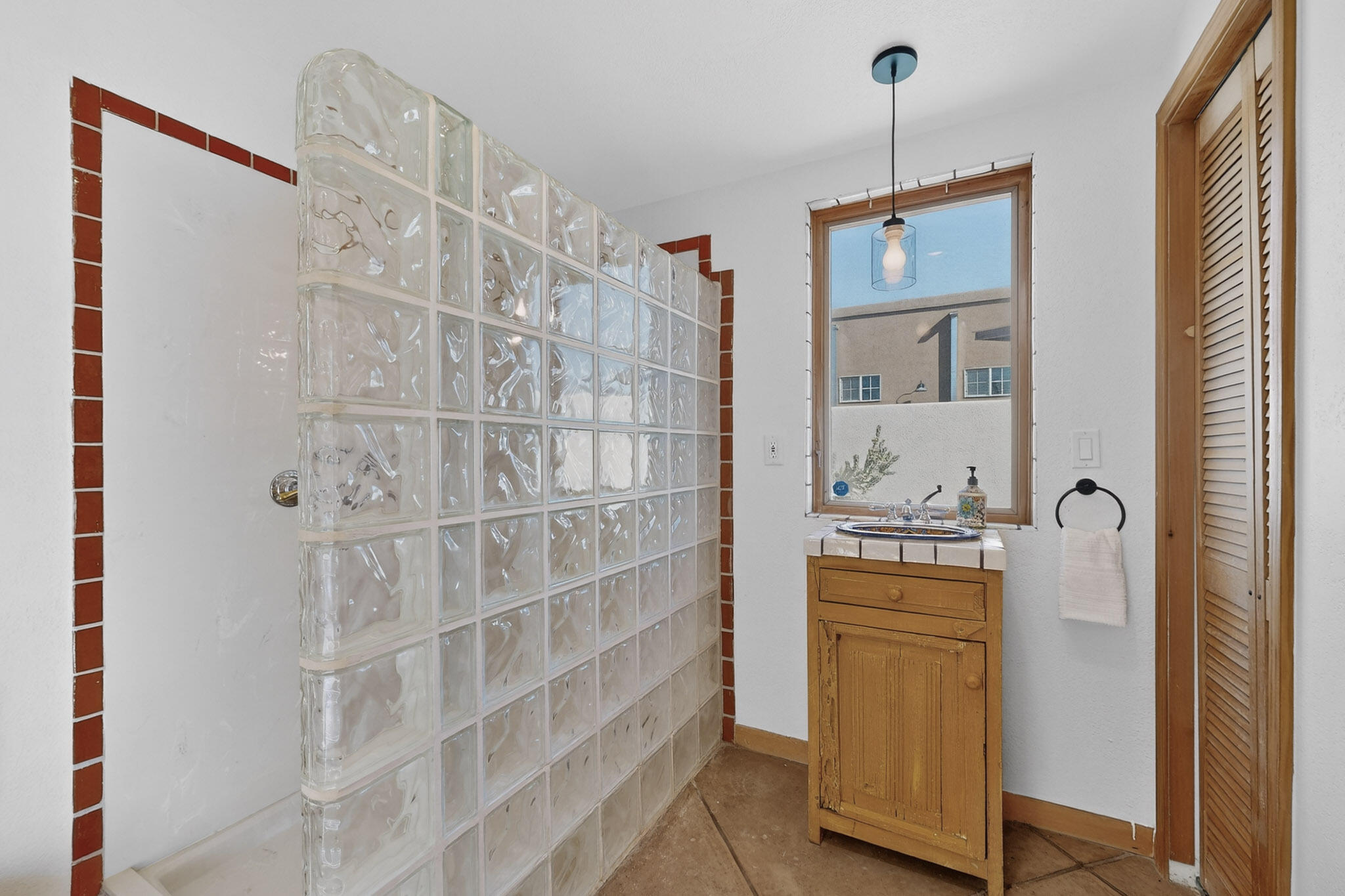 324 Wellesley Drive SE