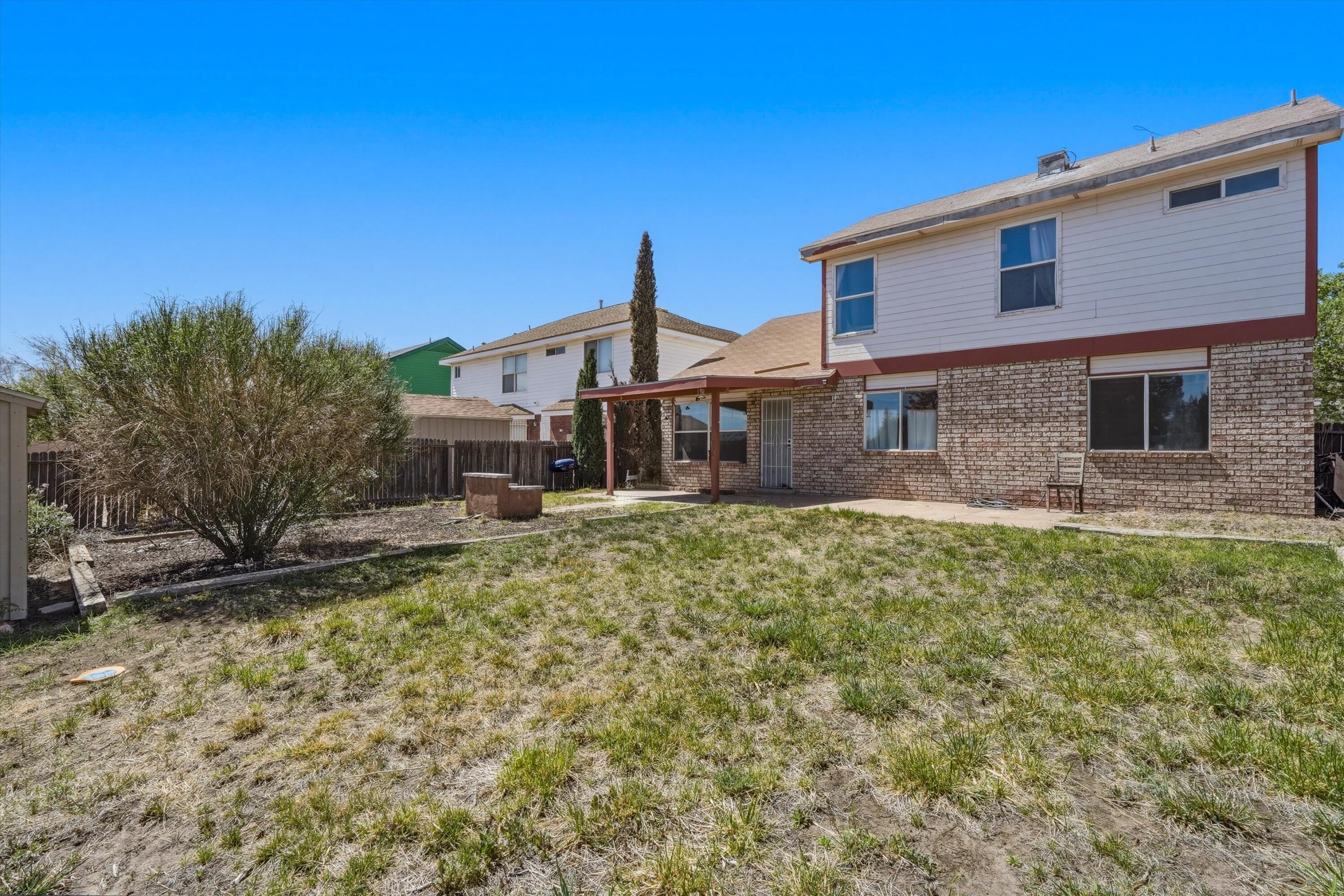 2300 Sunstone Drive NW