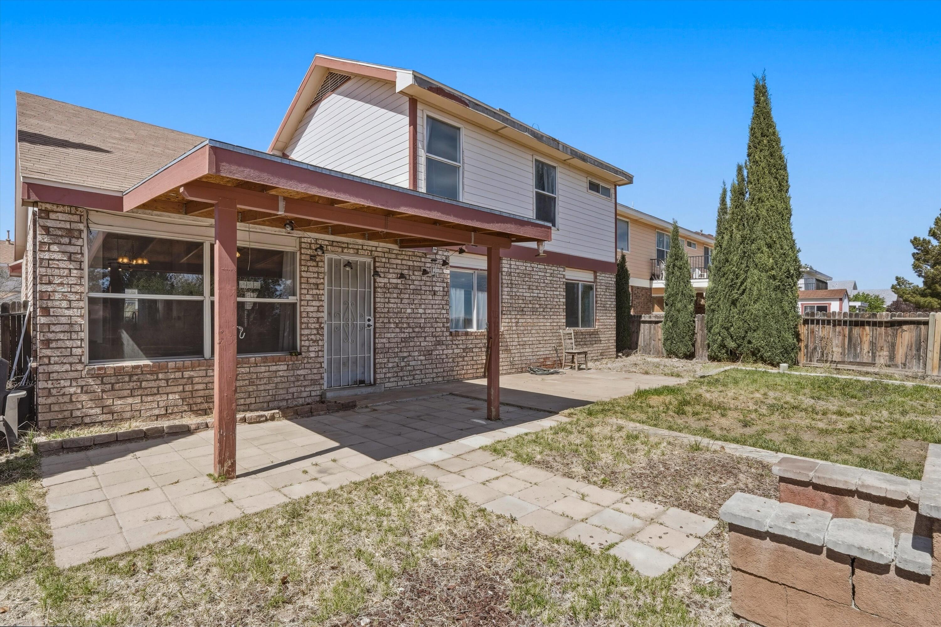 2300 Sunstone Drive NW
