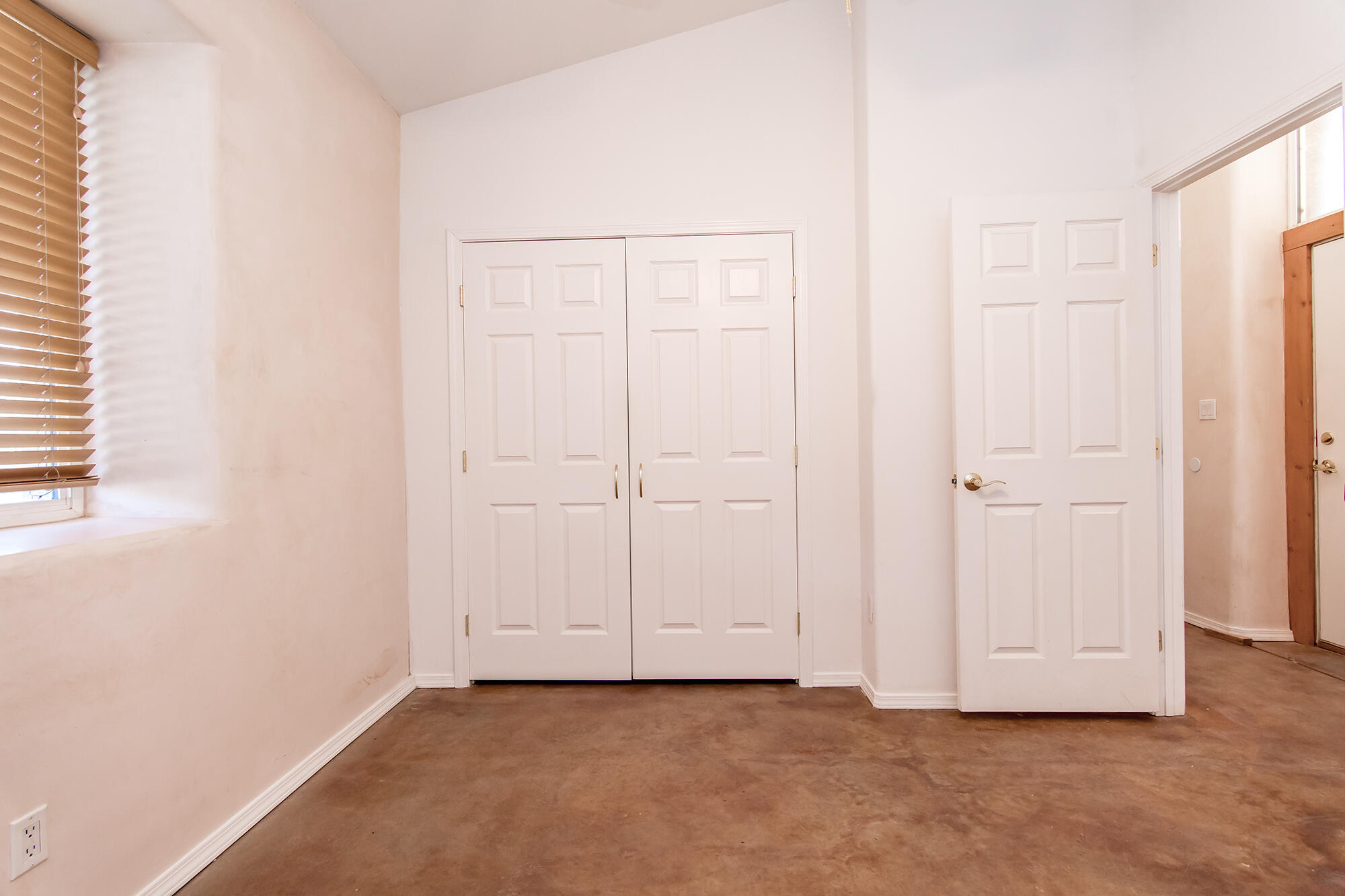 1209 Poplar Avenue