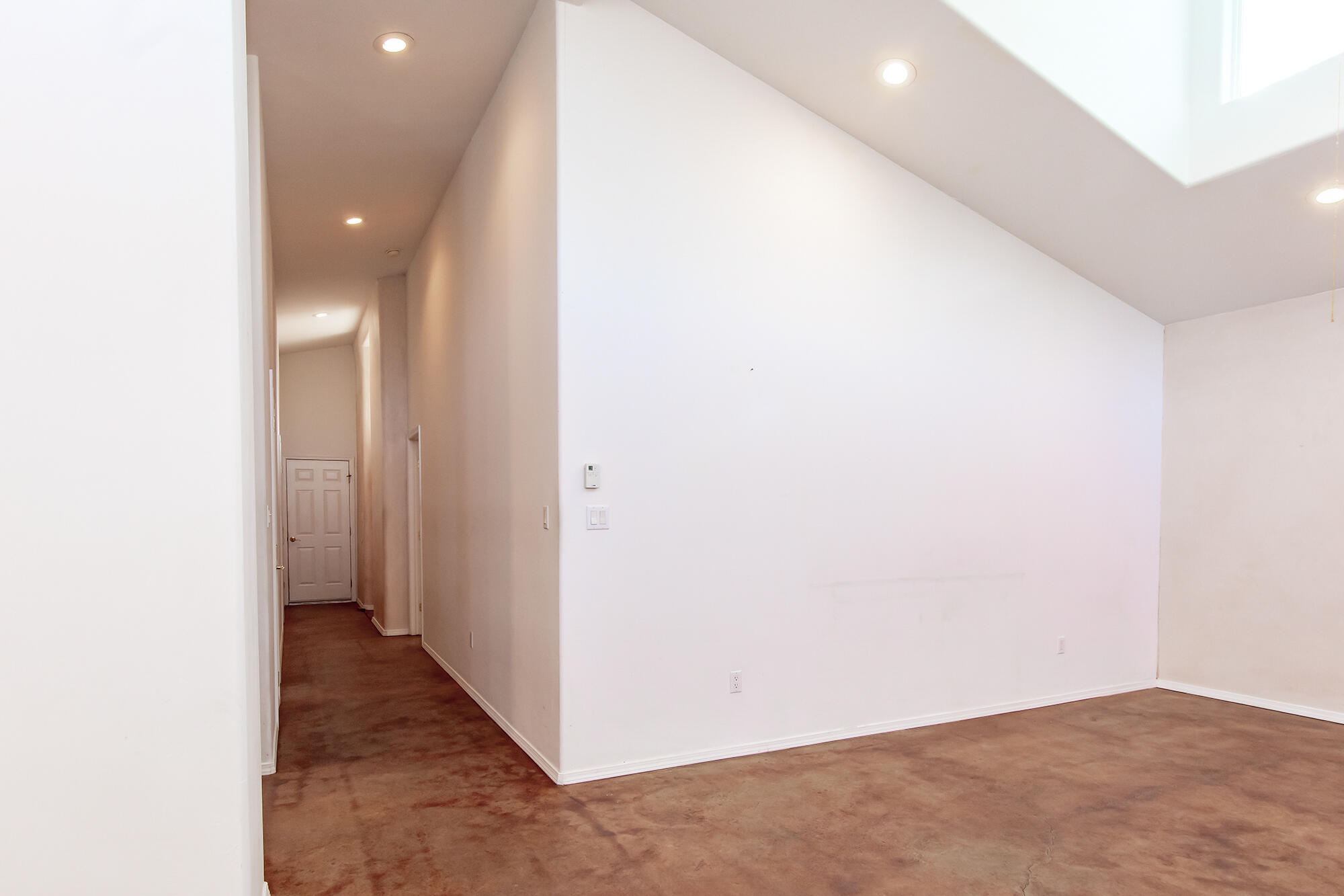 1209 Poplar Avenue