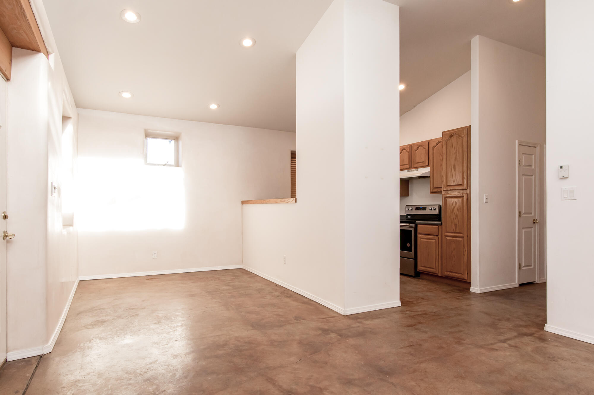 1209 Poplar Avenue