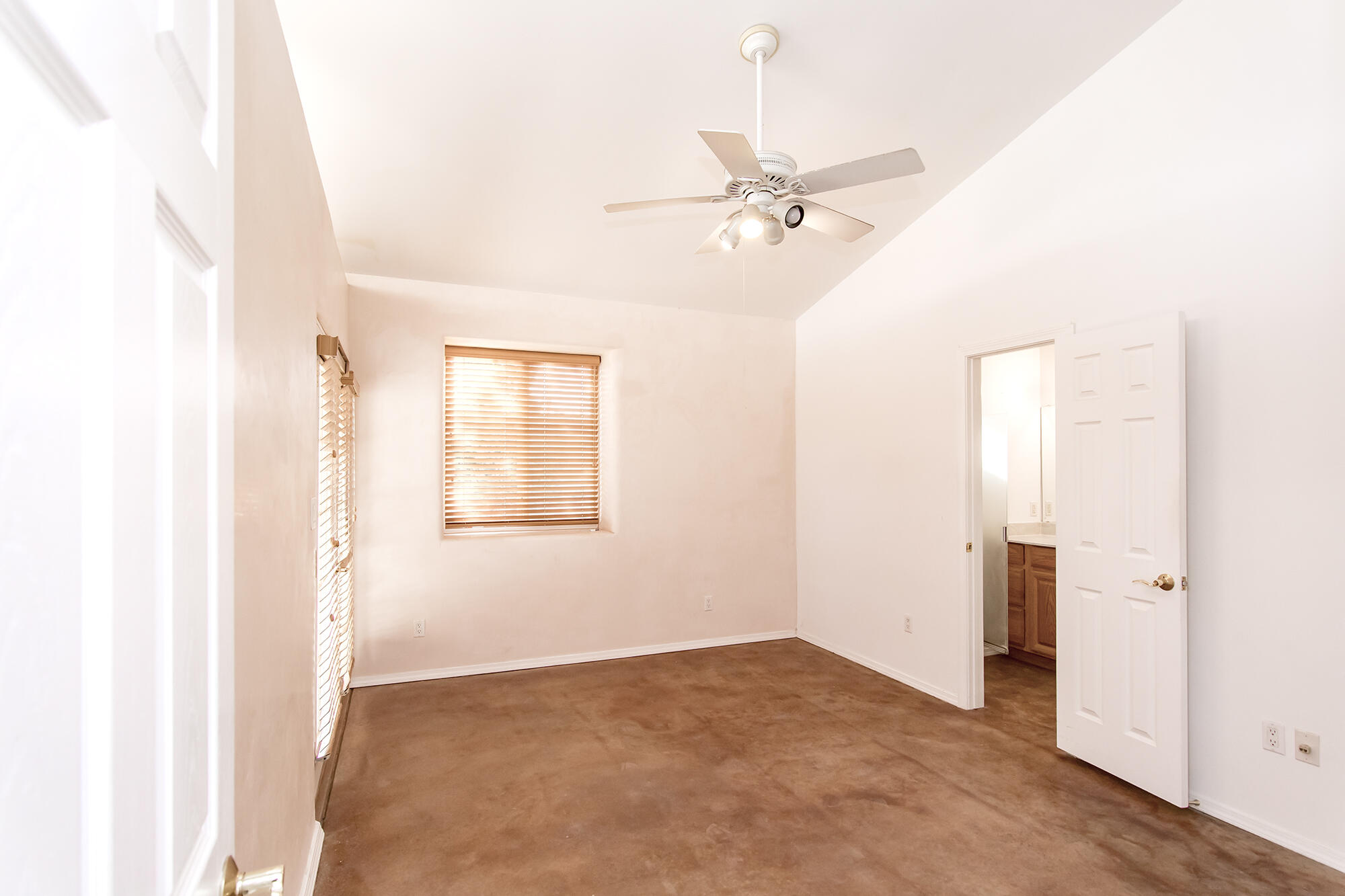 1209 Poplar Avenue